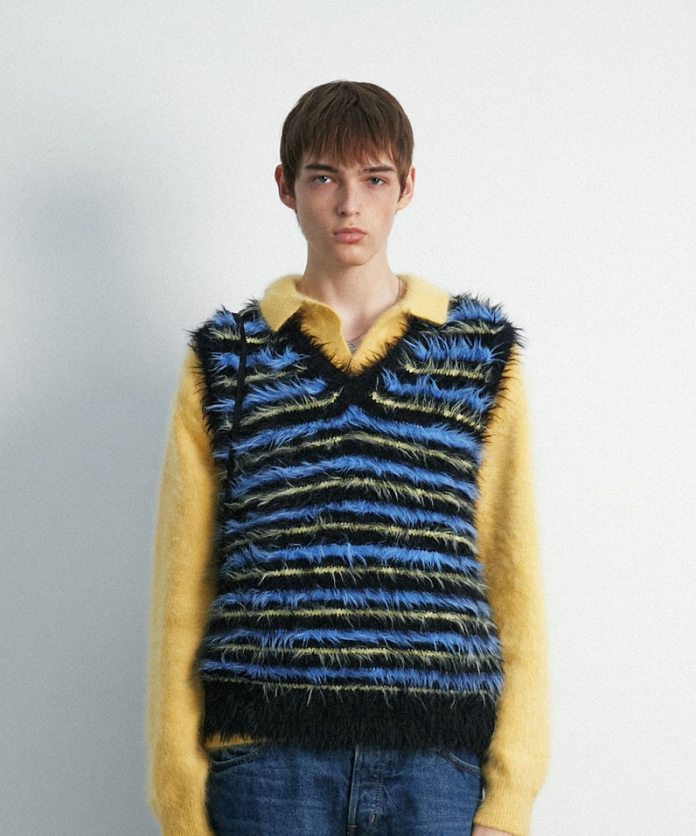 ★韓国の人気★【FALLETT】★FUZZY HAIRY KNIT VES.T★ベスト★ SLY | HinaYoshiharaxSLY KNIT HOODIE (ニット ) |SHEL'TTER