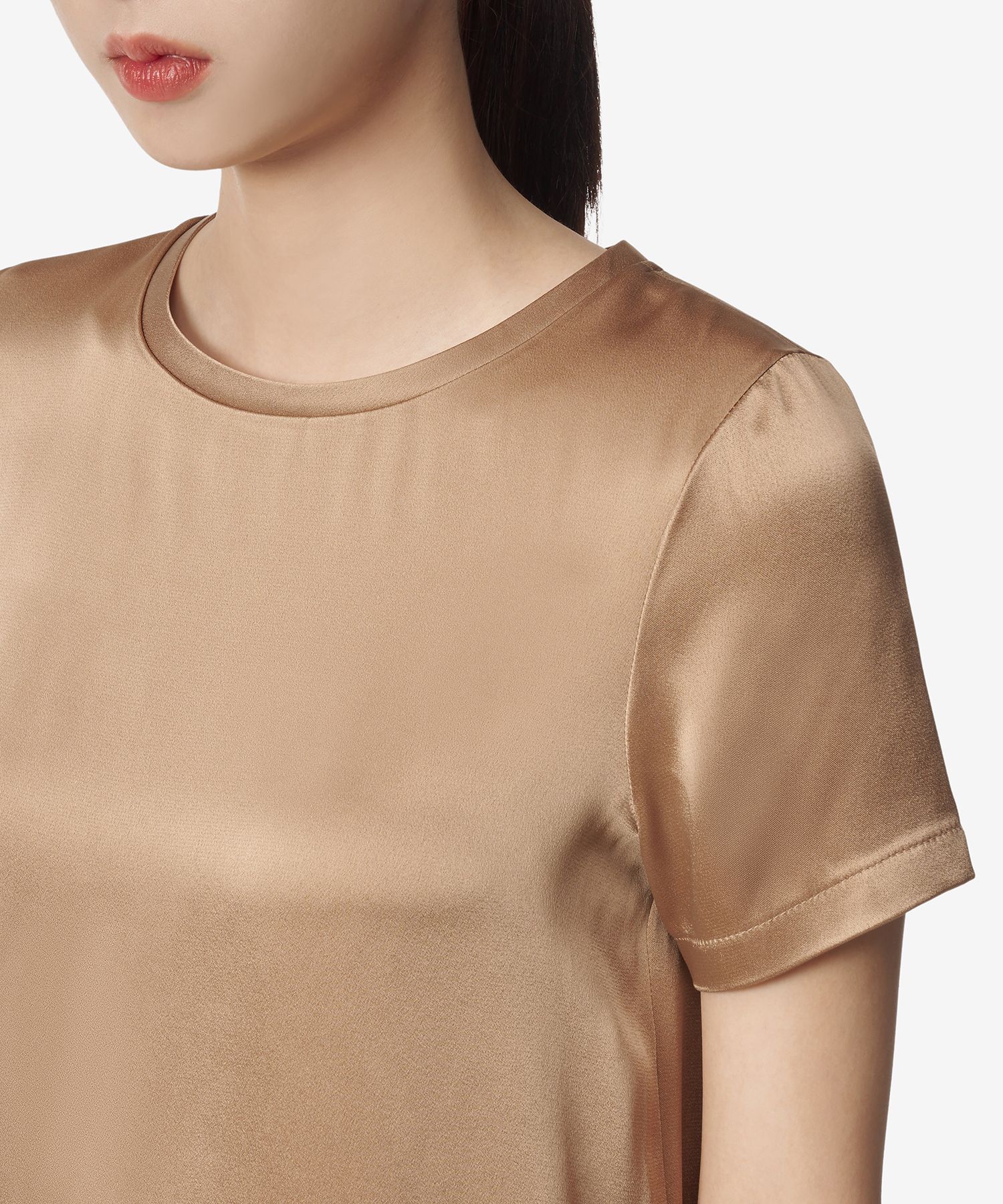 ■Max Mara■ Rebecca Short Sleeve T-Shirt Camel 916601396000 Viscose satin T-shirt, camel | 