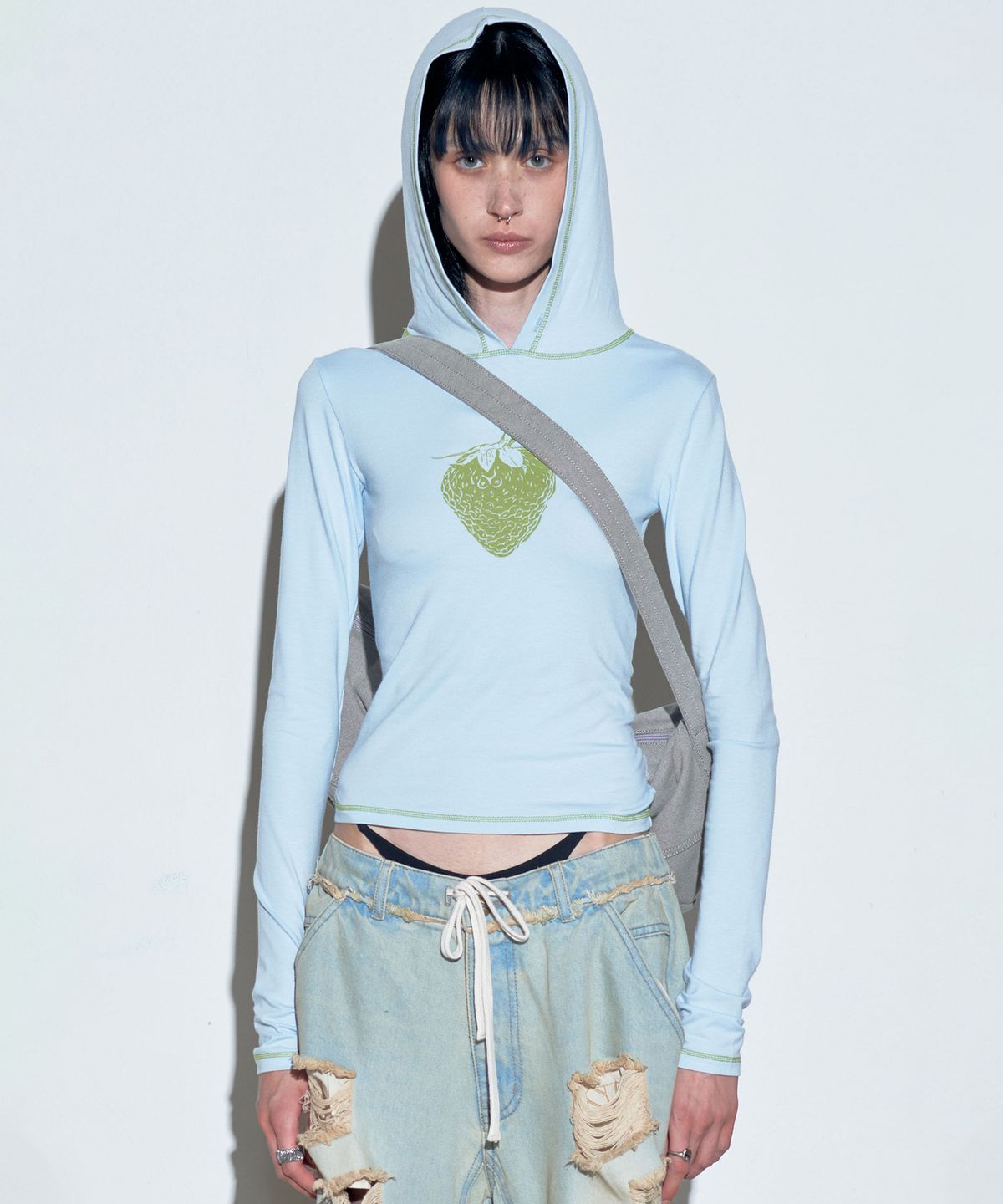 스컬프터(SCULPTOR) Strawberry Hoodie Pale Blue