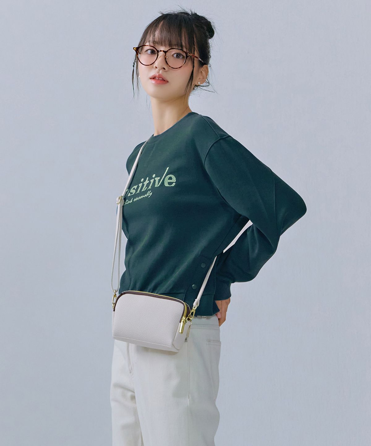 체이스컬트(CHASECULT) 여성 스냅포인트 맨투맨 티셔츠-CERG5166B0G