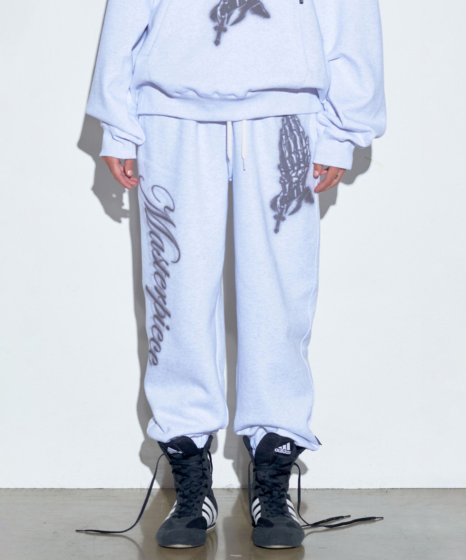 ★SCULPTOR★ Praying Jogger Pants White Melange SC23A471FLWM MUSINSA | SCULPTOR Praying Jogger Pants White Melange