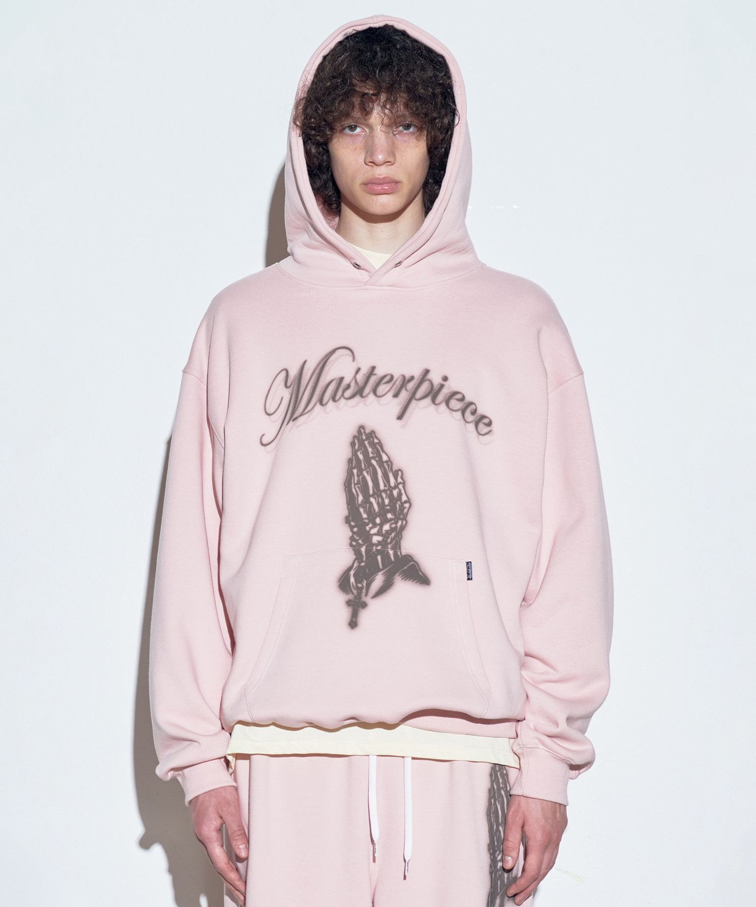 MUSINSA公式 | SCULPTOR Praying Hoodie Pale Pink