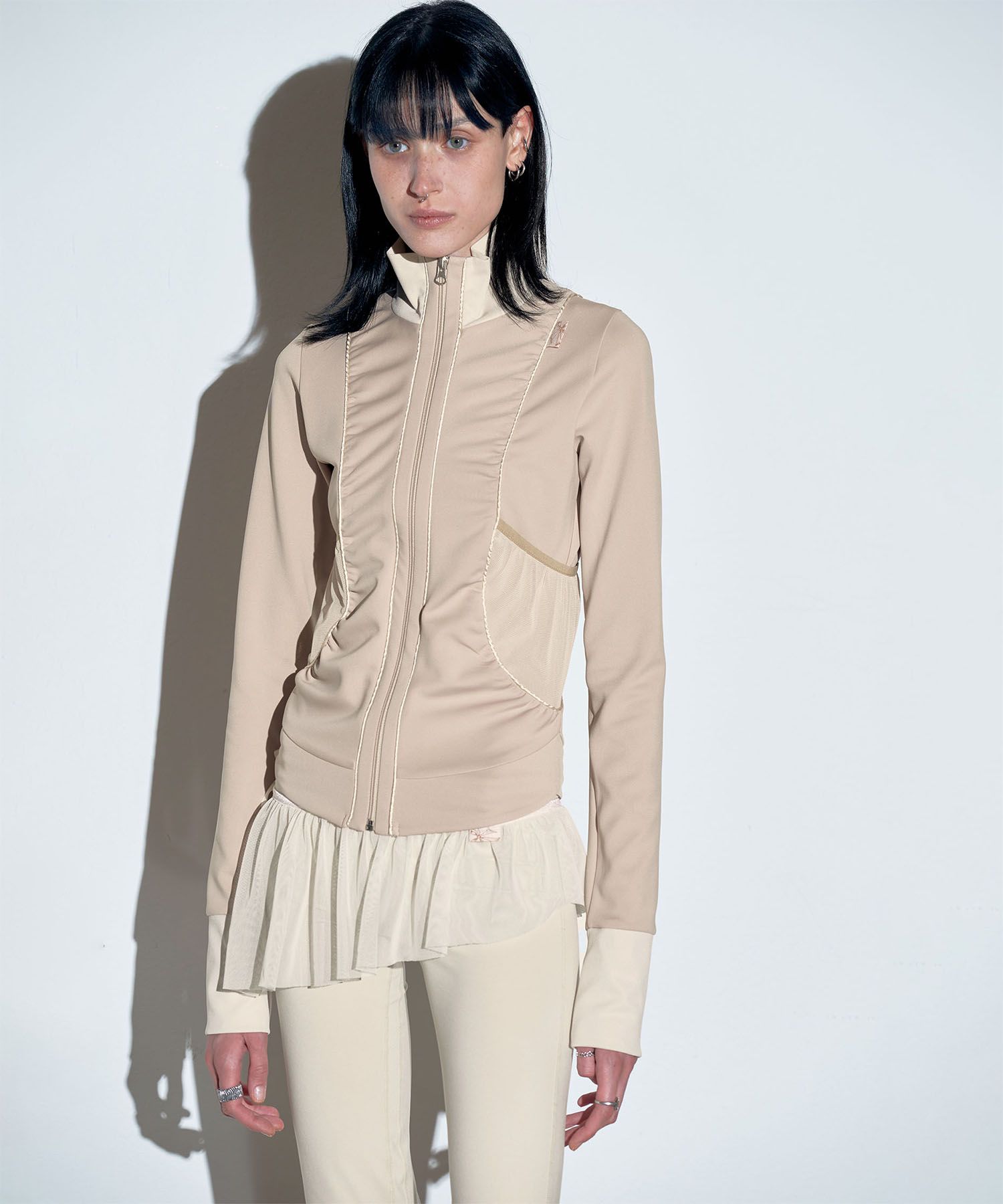 定番 | MUSINSA SCULPTOR Nude Ballerina Jersey Zip-Up Shirring トップス