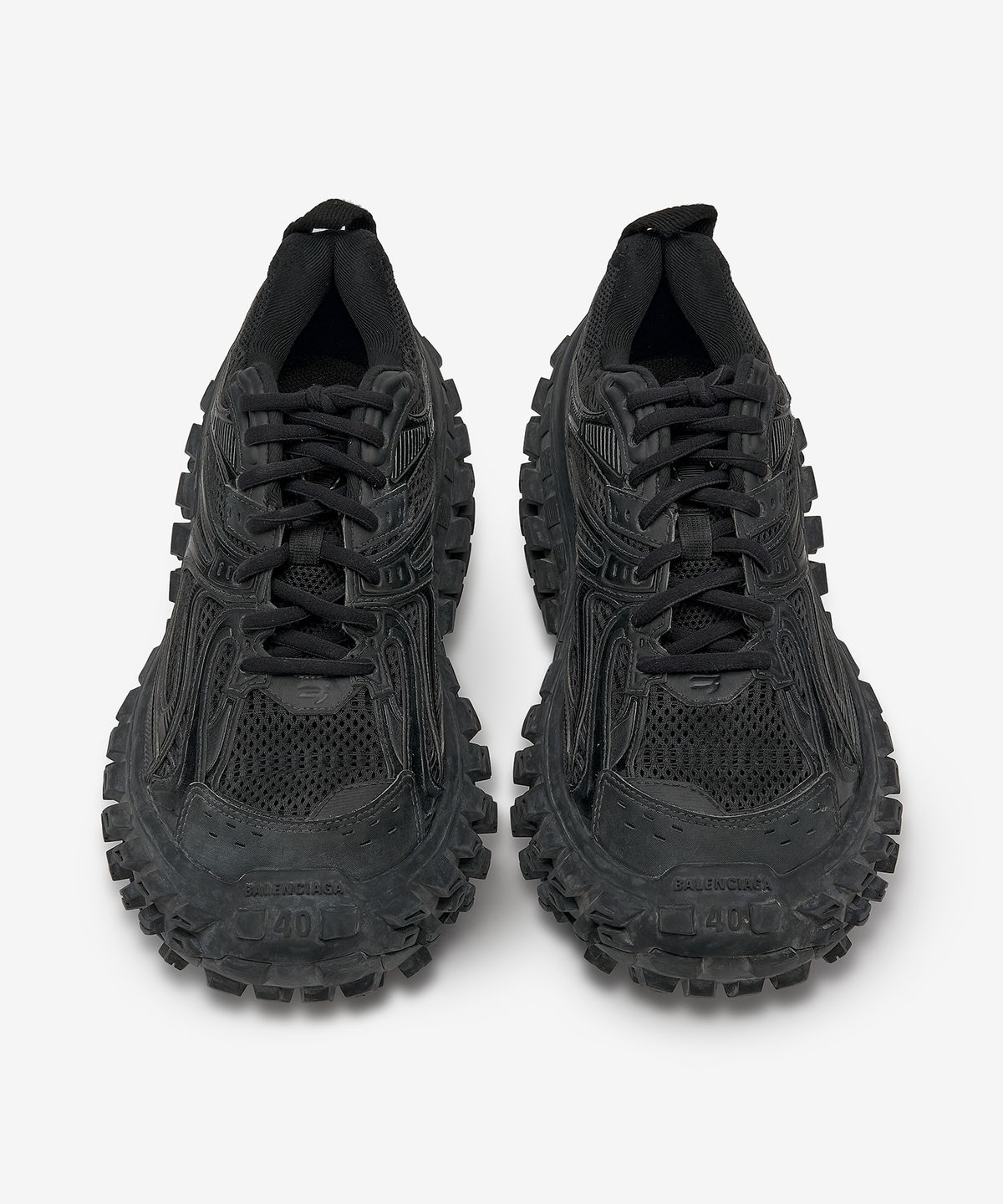 발렌시아가(BALENCIAGA) 바운서 디펜더 스니커즈 - 블랙 / 685613W2RA61000