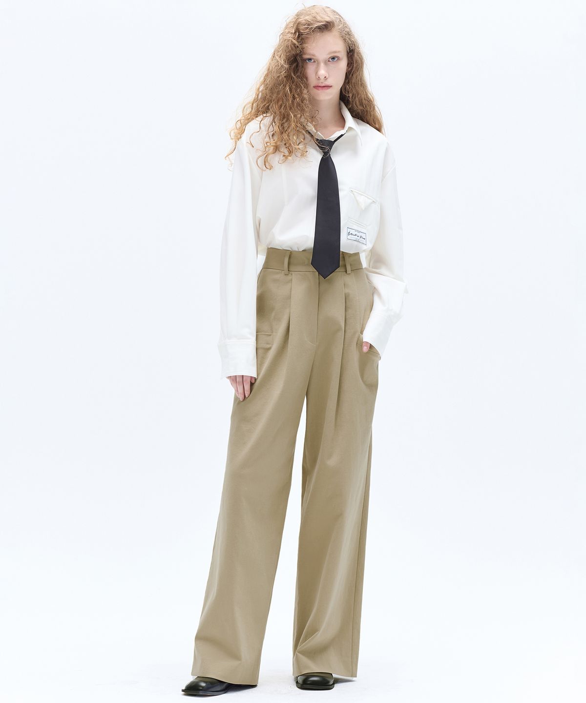 해바이해킴(HAE BY HAEKIM) COTTON POCKET PINTUCK WIDE PANTS_BEIGE