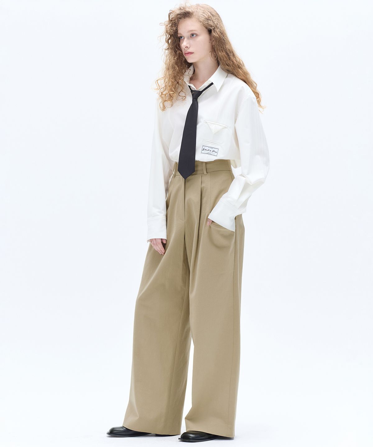 해바이해킴(HAE BY HAEKIM) COTTON POCKET PINTUCK WIDE PANTS_BEIGE