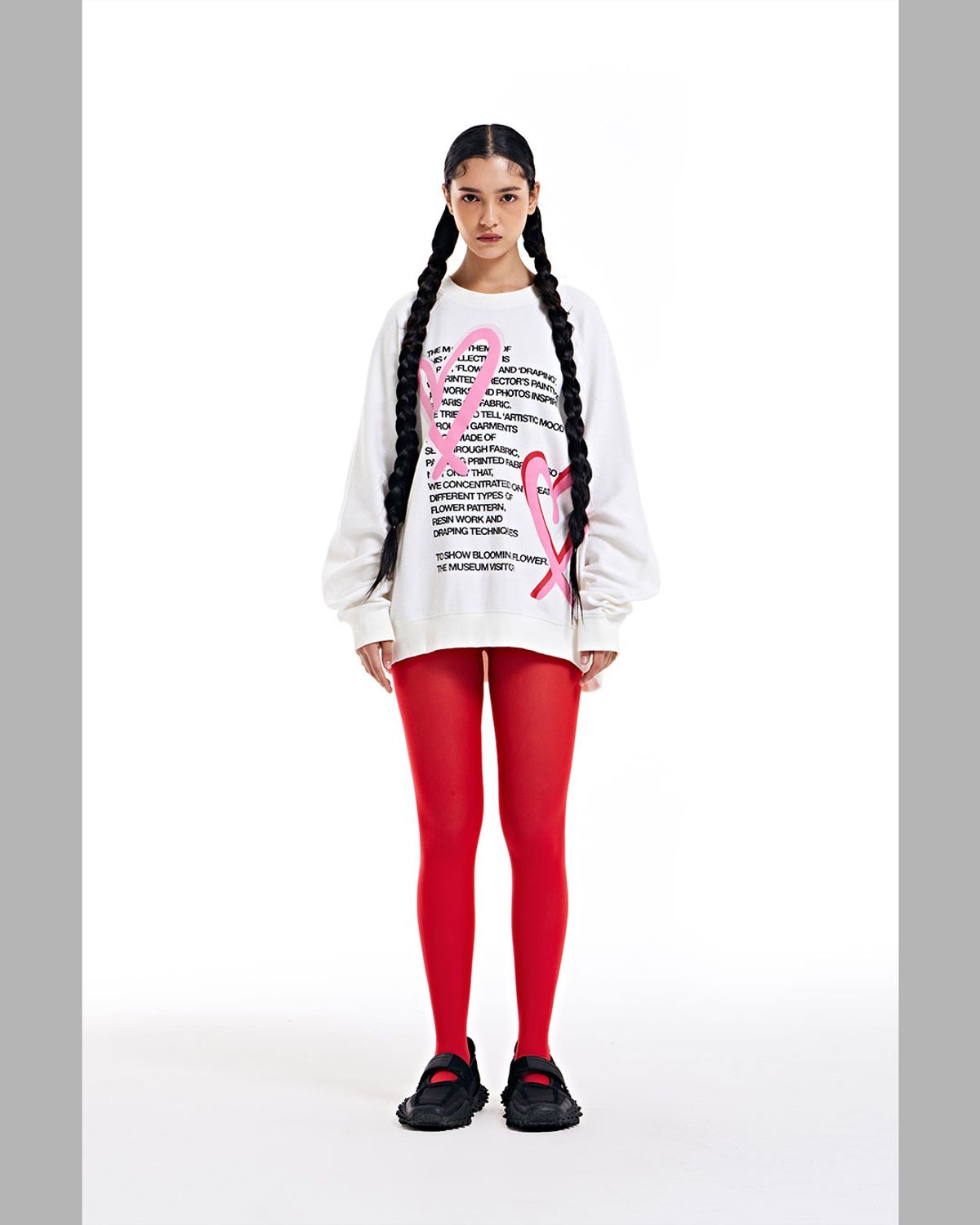 더뮤지엄비지터(THEMUSEUMVISITOR) HEART PRINTED INSIDE-OUT SWEATSHIRTS (WHITE)