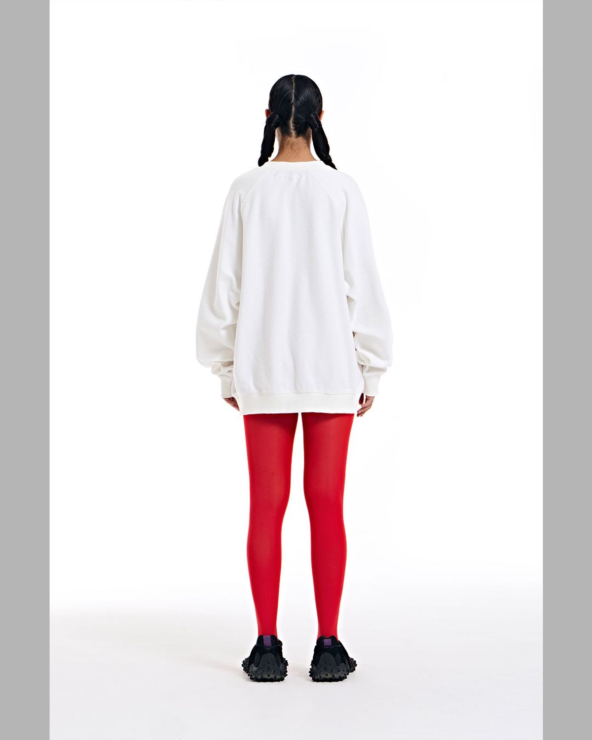 더뮤지엄비지터(THEMUSEUMVISITOR) HEART PRINTED INSIDE-OUT SWEATSHIRTS (WHITE)