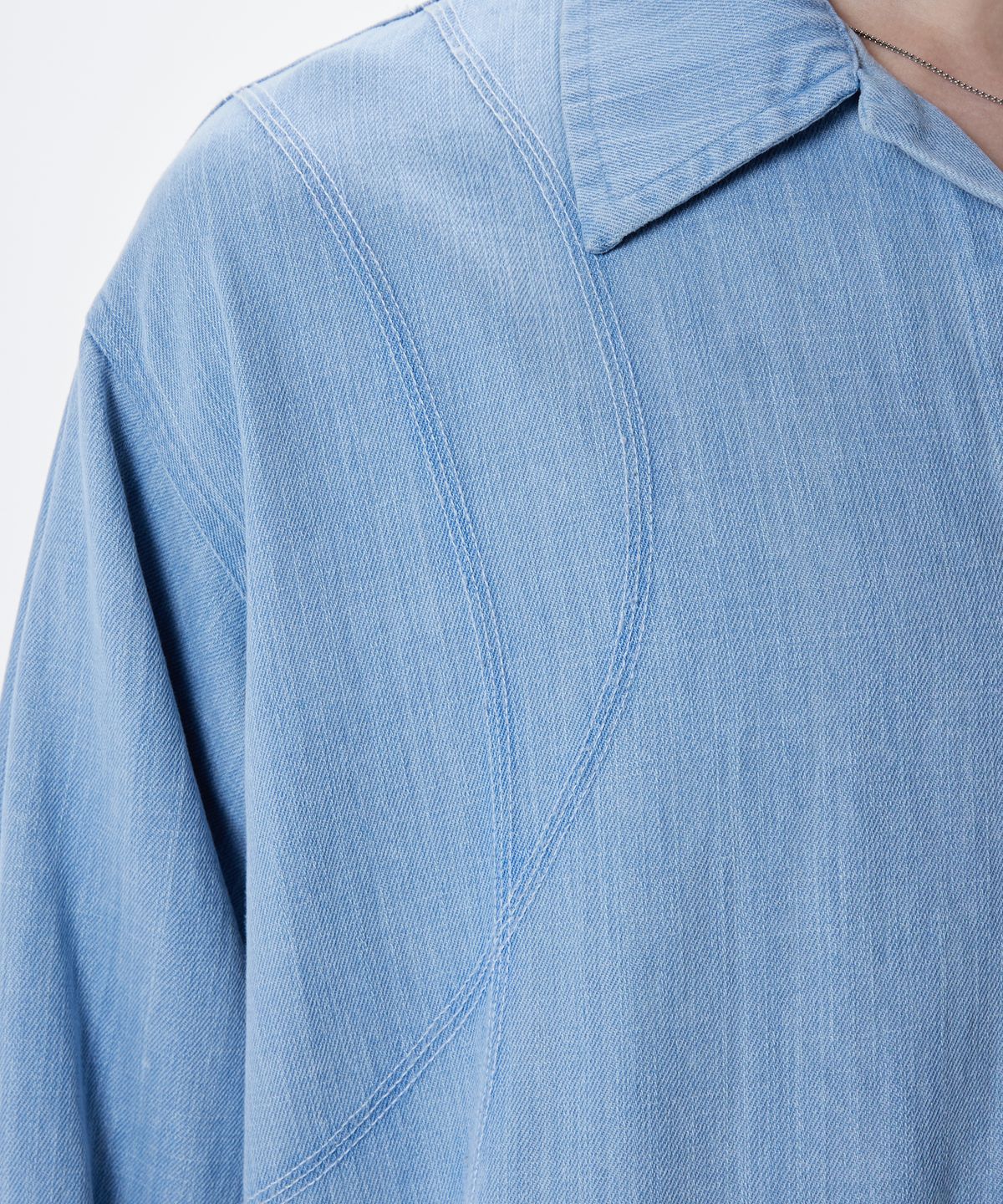 알에스에스씨(RSSC) CURVY STITCHED DENIM SHIRT - LIGHT DENIM