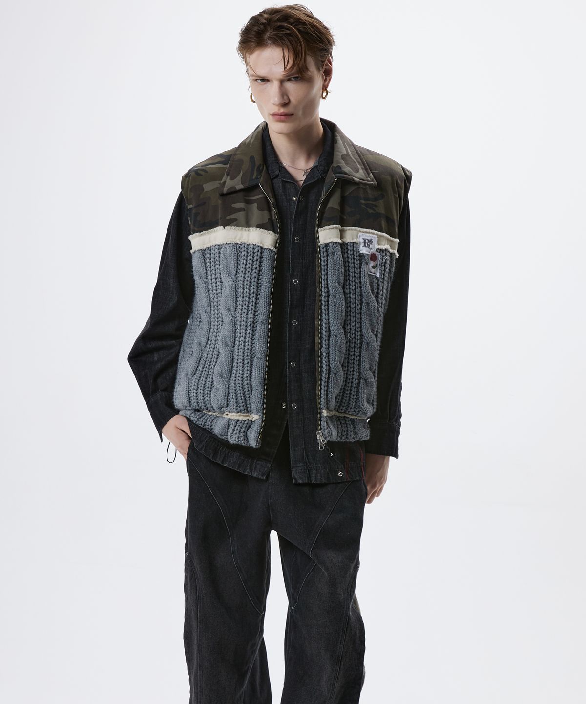 알에스에스씨(RSSC) DENIM & KNIT PADDING VEST - CAMO/GRAY