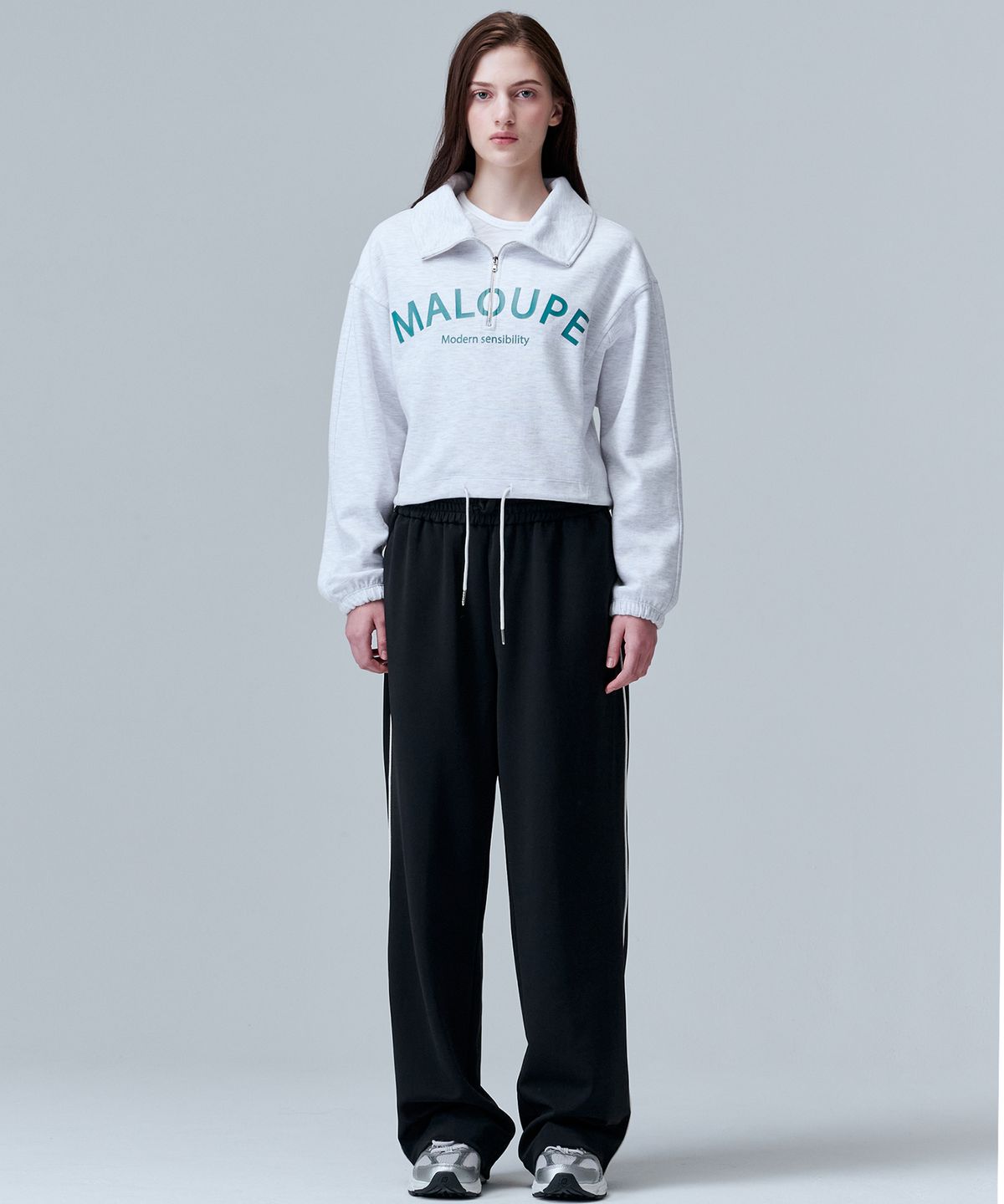 마롭(MALOUPE) 5302 아노락 크롭 스웻셔츠 (라이트 그레이)