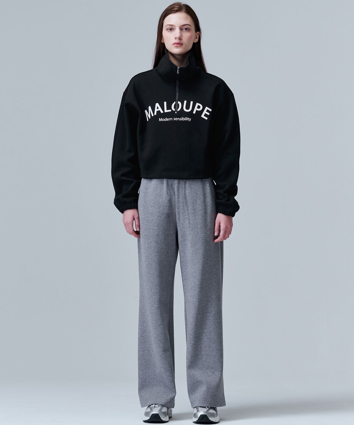 마롭(MALOUPE) 5302 아노락 크롭 스웻셔츠 (블랙)