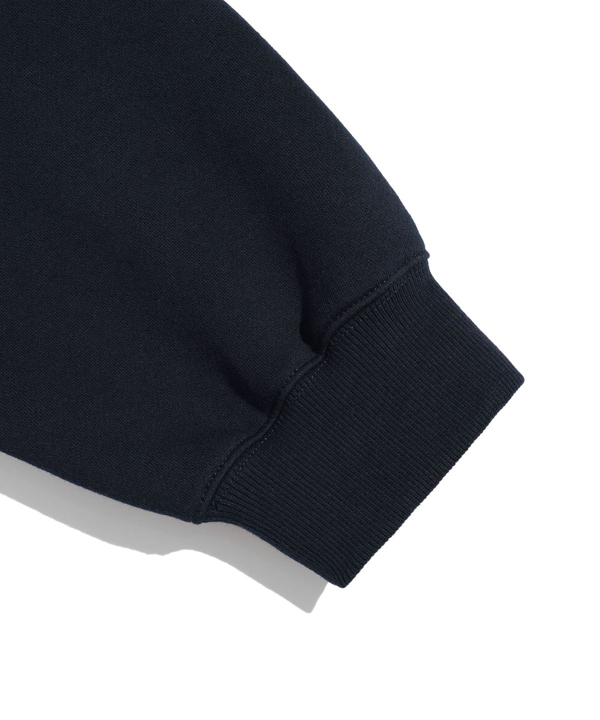 이스트쿤스트(ISTKUNST) SUNRISE LOGO PATCH SWEATSHIRTS_NAVY(IK2DFMM443A)