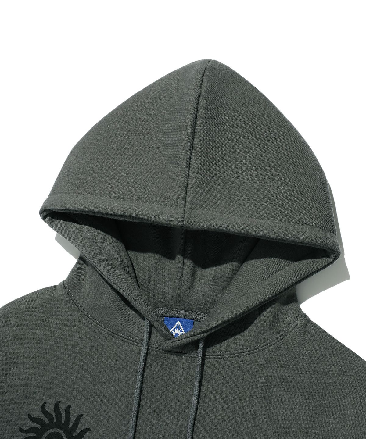 이스트쿤스트(ISTKUNST) SPORTY SUNRISE LOGO HOODIE_CHARCOAL(IK2DFMM419A)