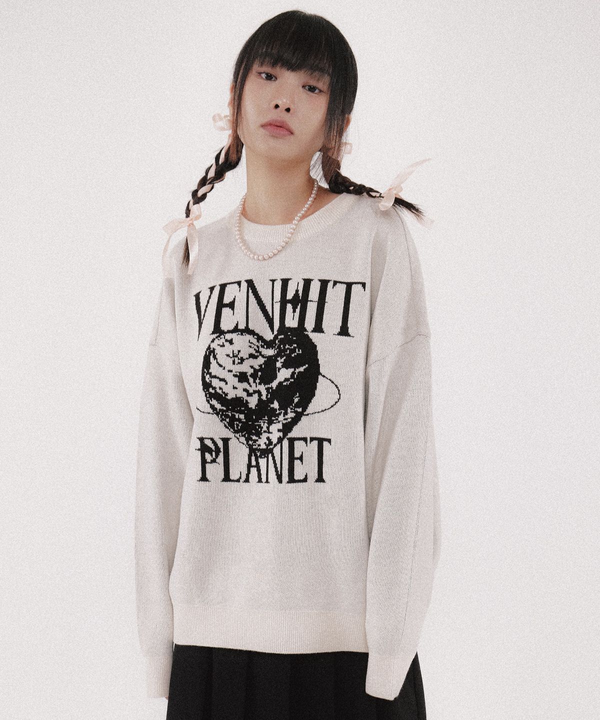 벤힛(VENHIT) BLACK PLANET 자카드 니트[IVORY]