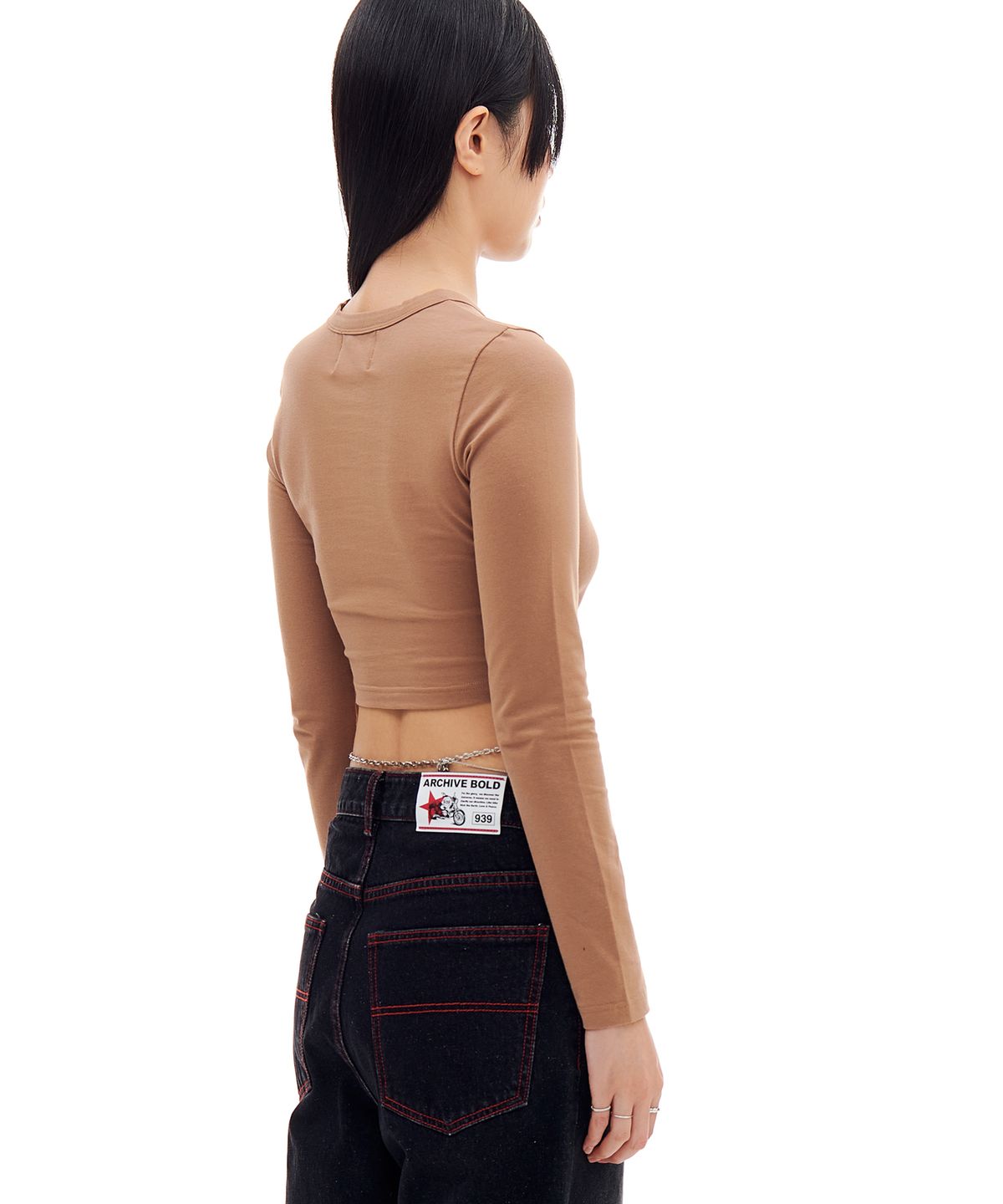 아카이브 볼드(ARCHIVE BOLD) 939 LOGO CROP LONG SLEEVE (SAND BEIGE)