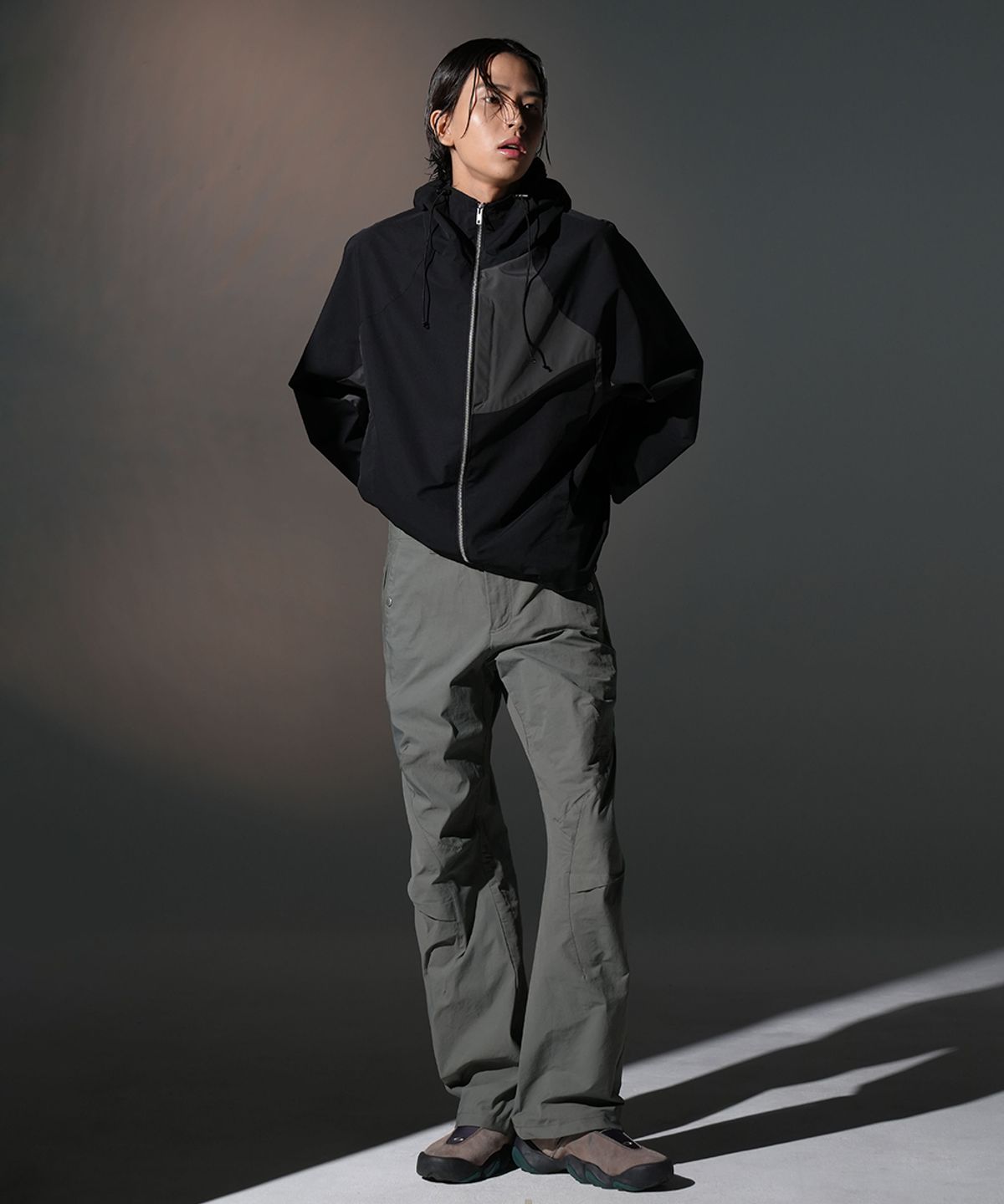 그레일즈(GRAILZ) ESSENTIAL SHELL JACKET [BLACK]