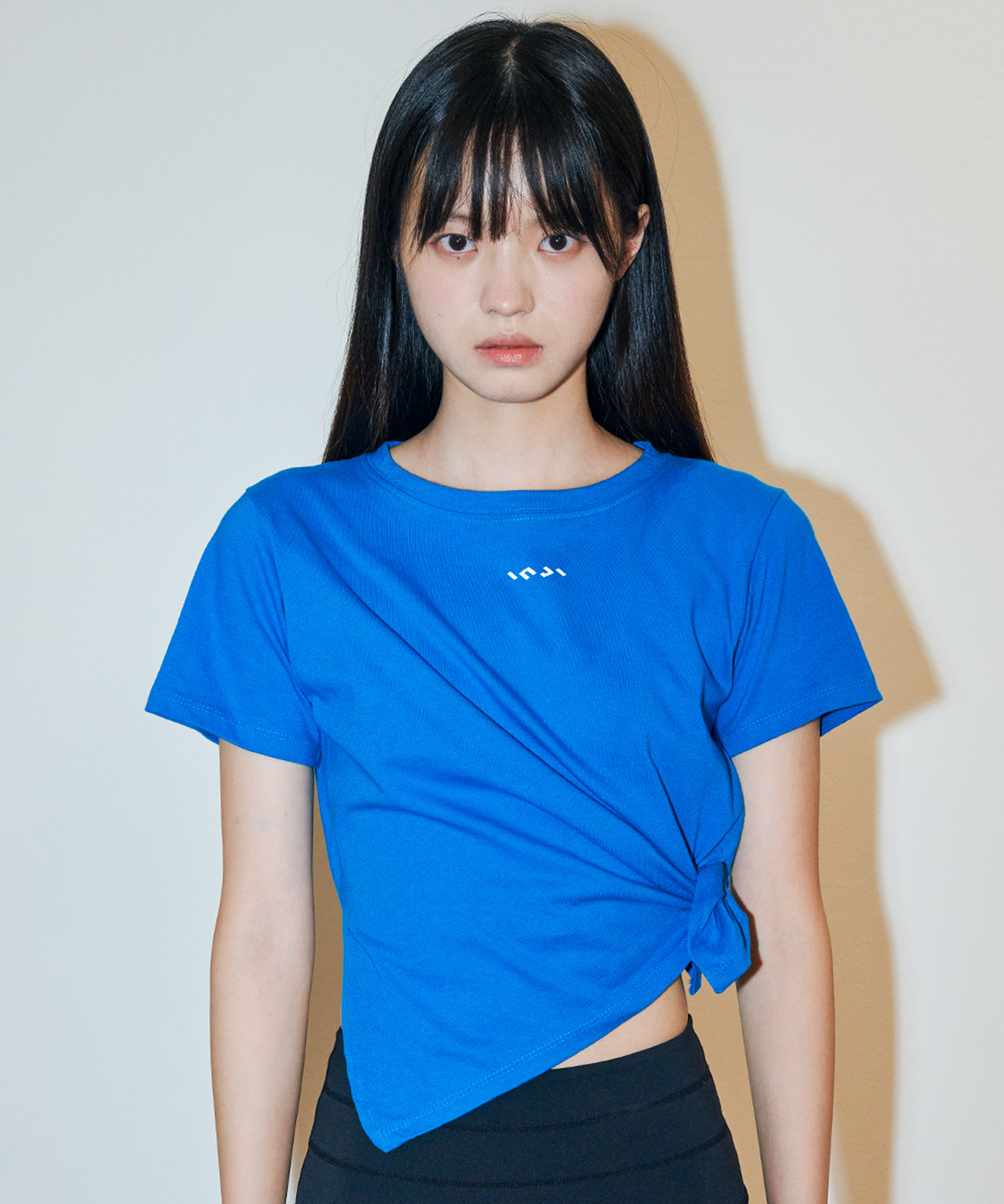 인지액티브(INJIACTIVE) 타이 사이드 티 비비드블루