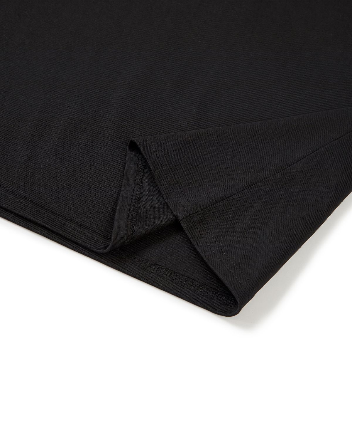 이에이(IEY) BUTTERFLY OVER LONG SLEEVE T-SHIRT Black