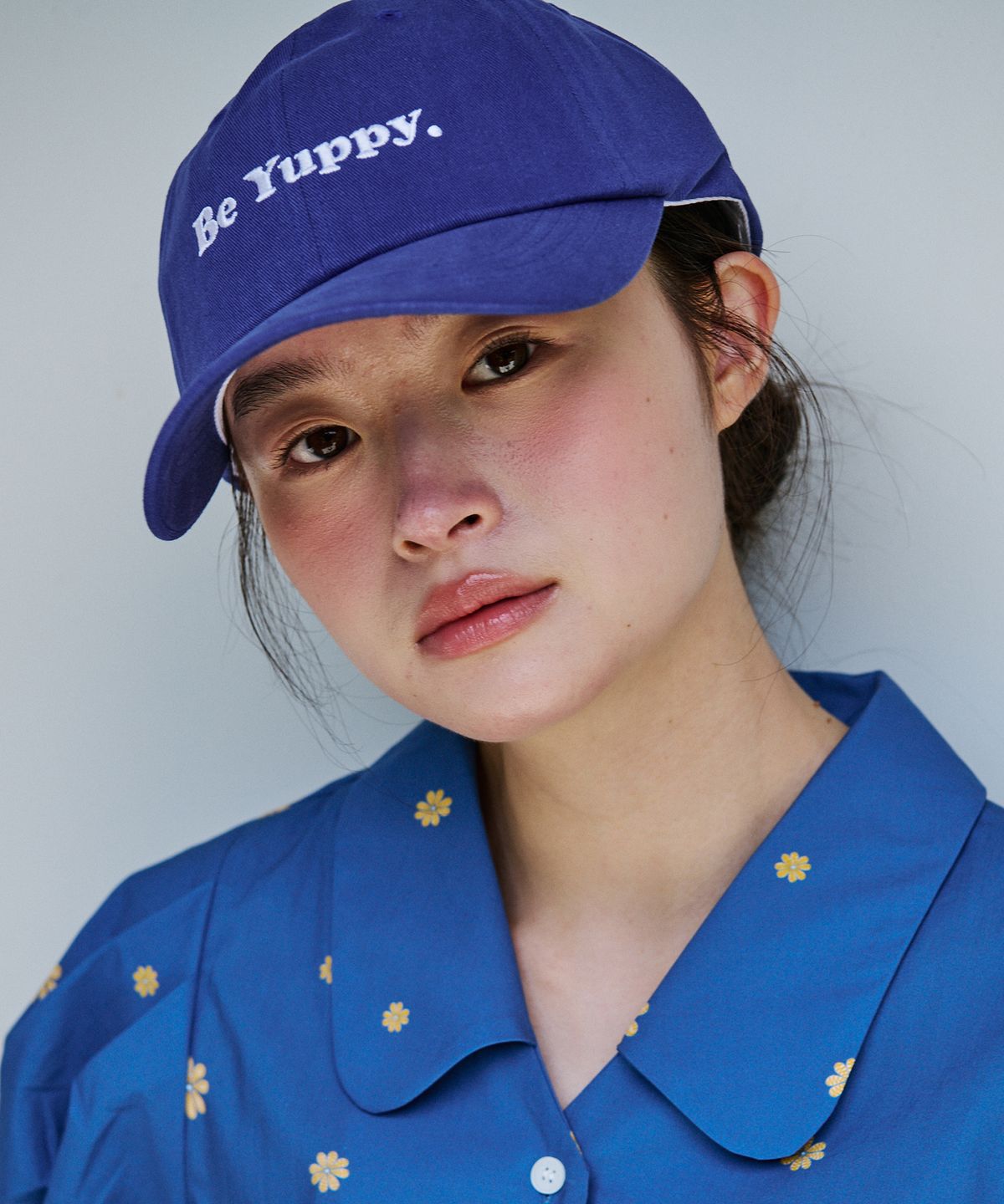 엽페(YUPPE) Y RIBBON BALL CAP_BLUE