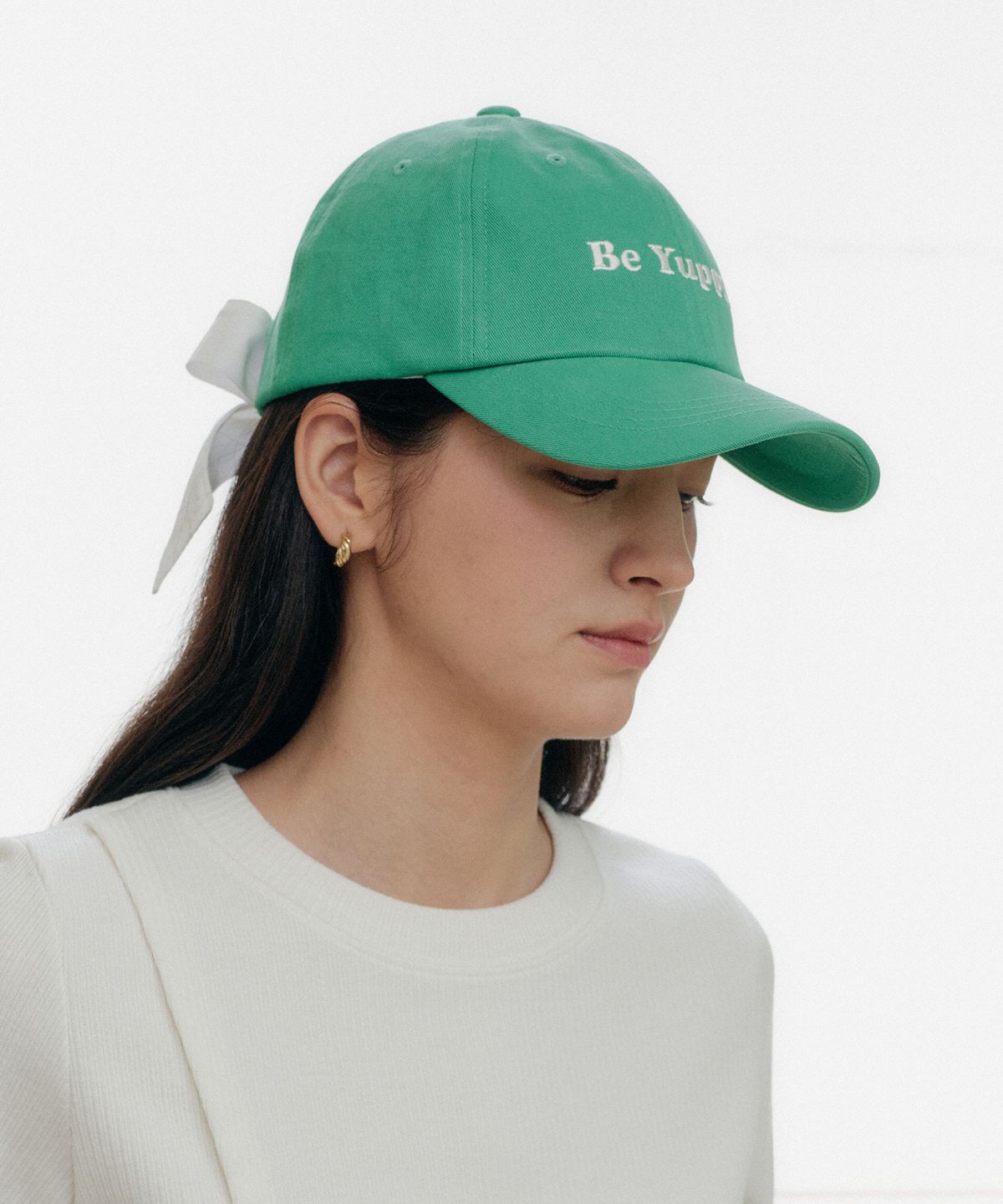 엽페(YUPPE) Y RIBBON BALL CAP_GREEN