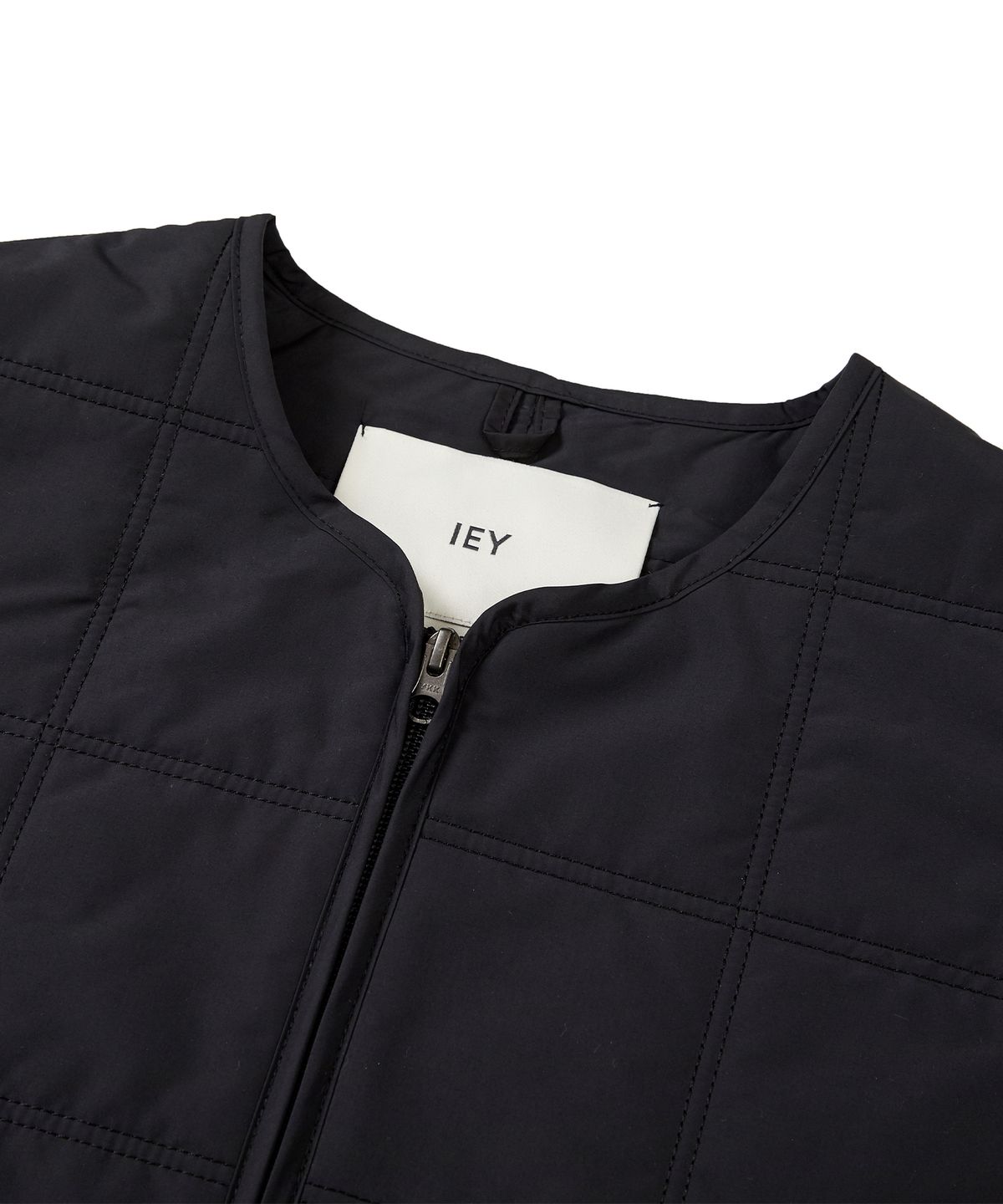 이에이(IEY) CROSS QUILTING VEST Black