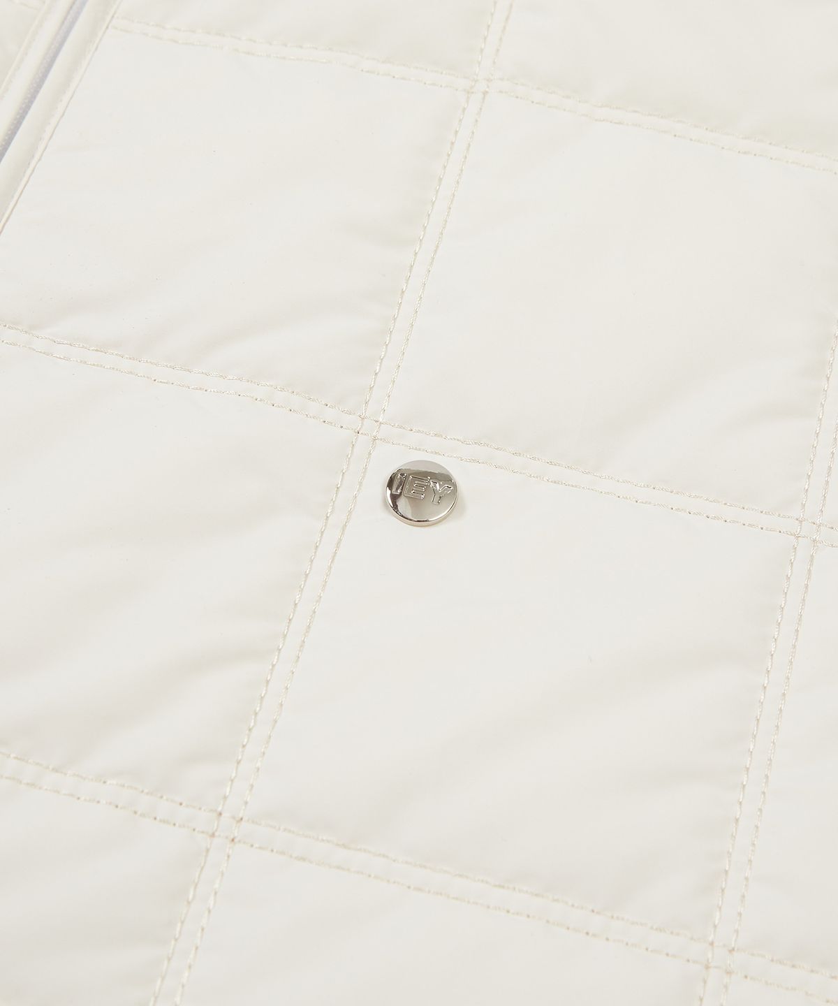 이에이(IEY) CROSS QUILTING VEST Ivory