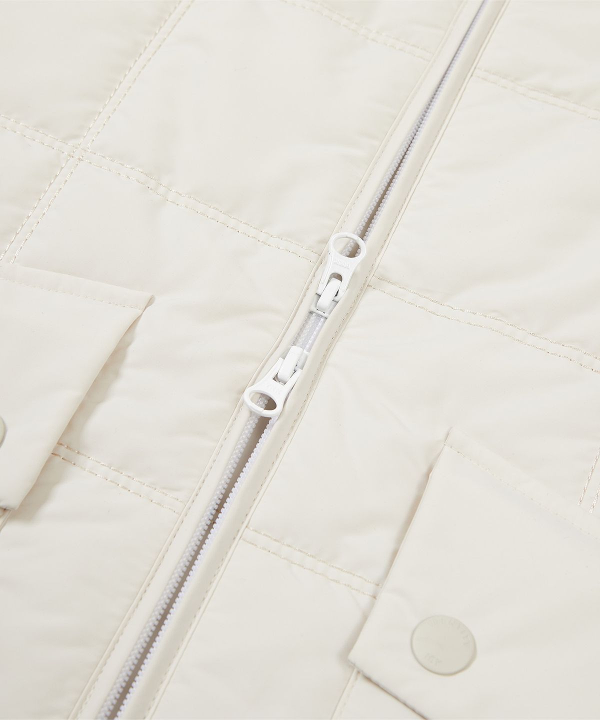 이에이(IEY) CROSS QUILTING VEST Ivory