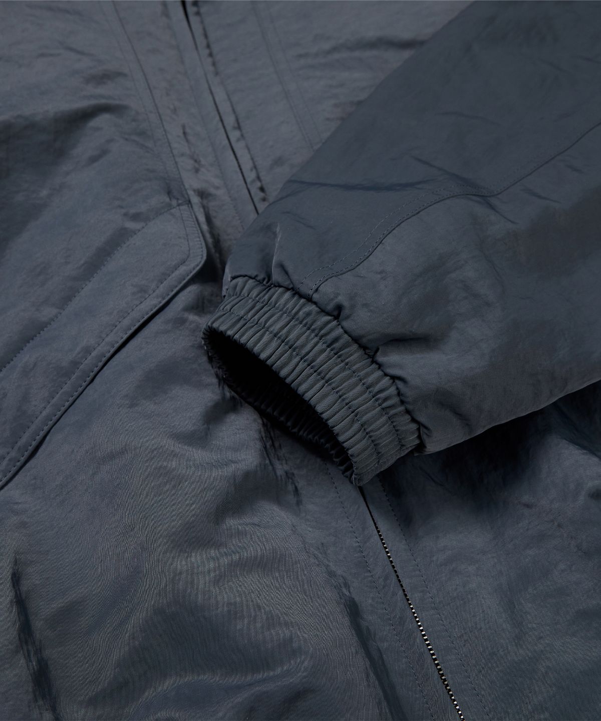 이에이(IEY) WIRE COLLAR OVERSIZED JUMPER Blue