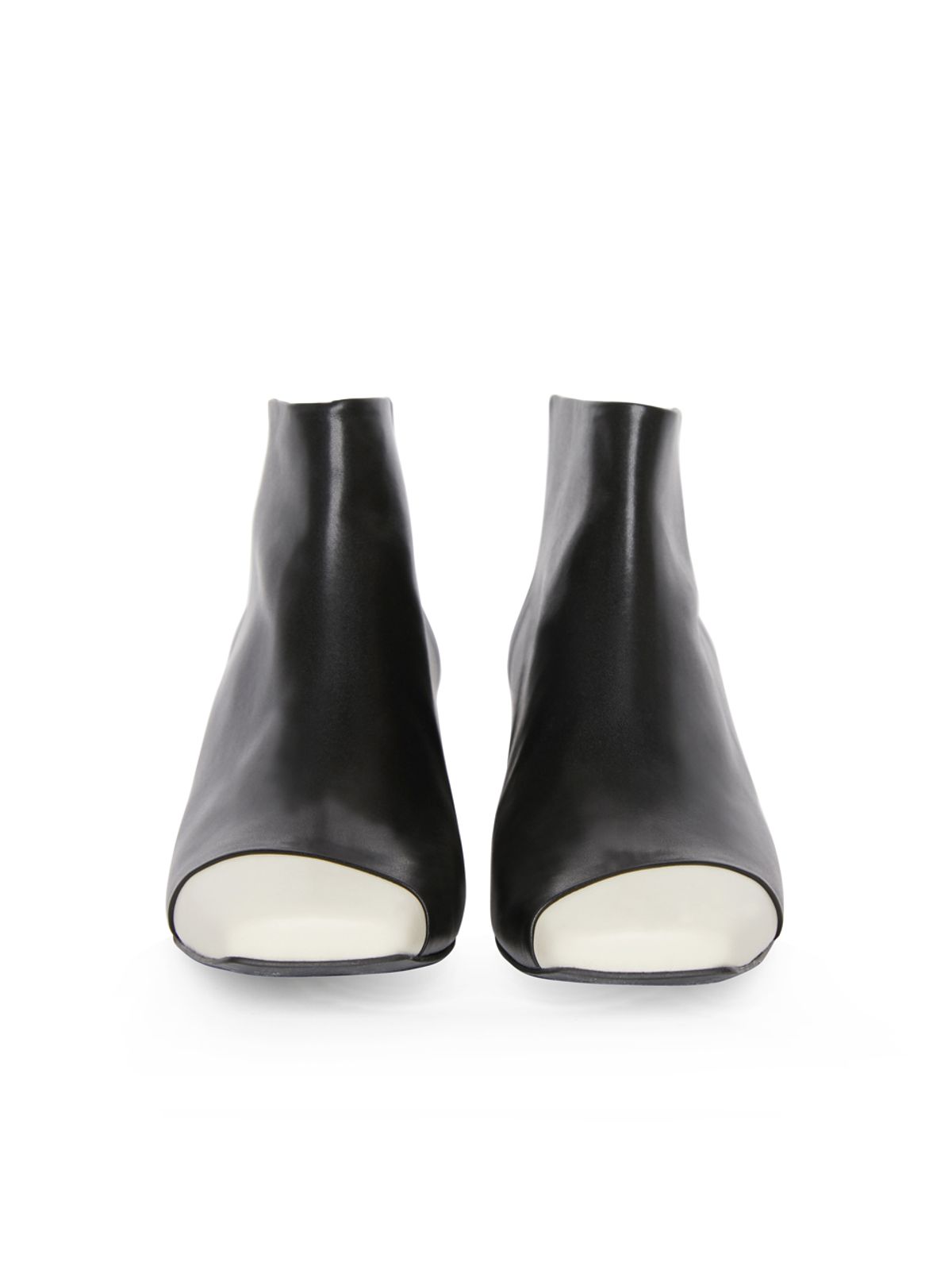 꼼므지(COMMEGEE) Asymmetry Ankle Boots / CG1029IVBK