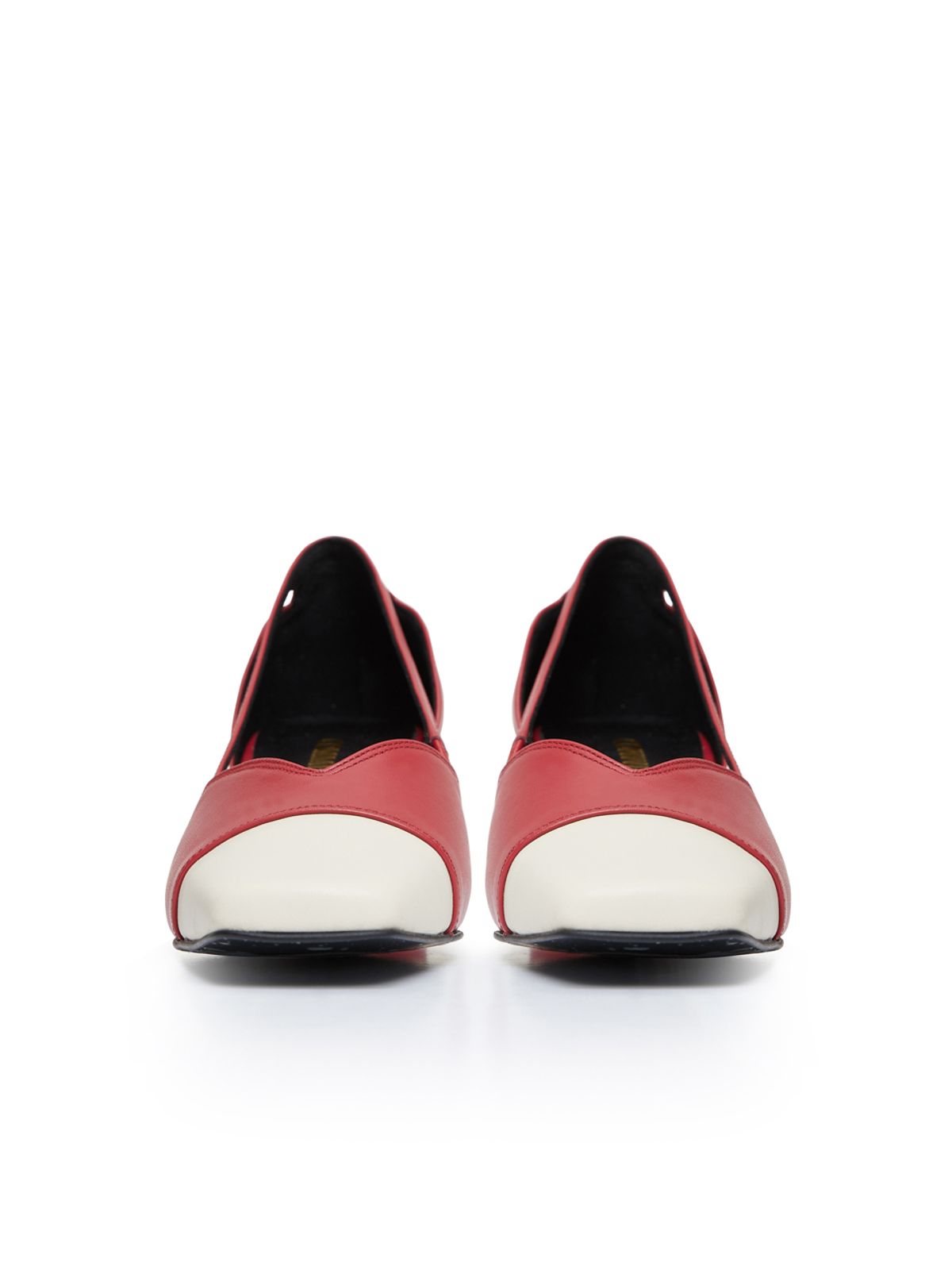 꼼므지(COMMEGEE) V Pointed pumps / CG1035IVRD
