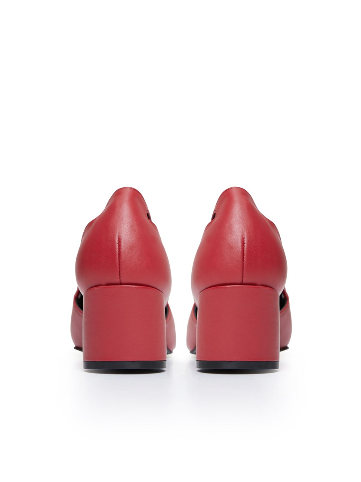 꼼므지(COMMEGEE) V Pointed pumps / CG1035IVRD