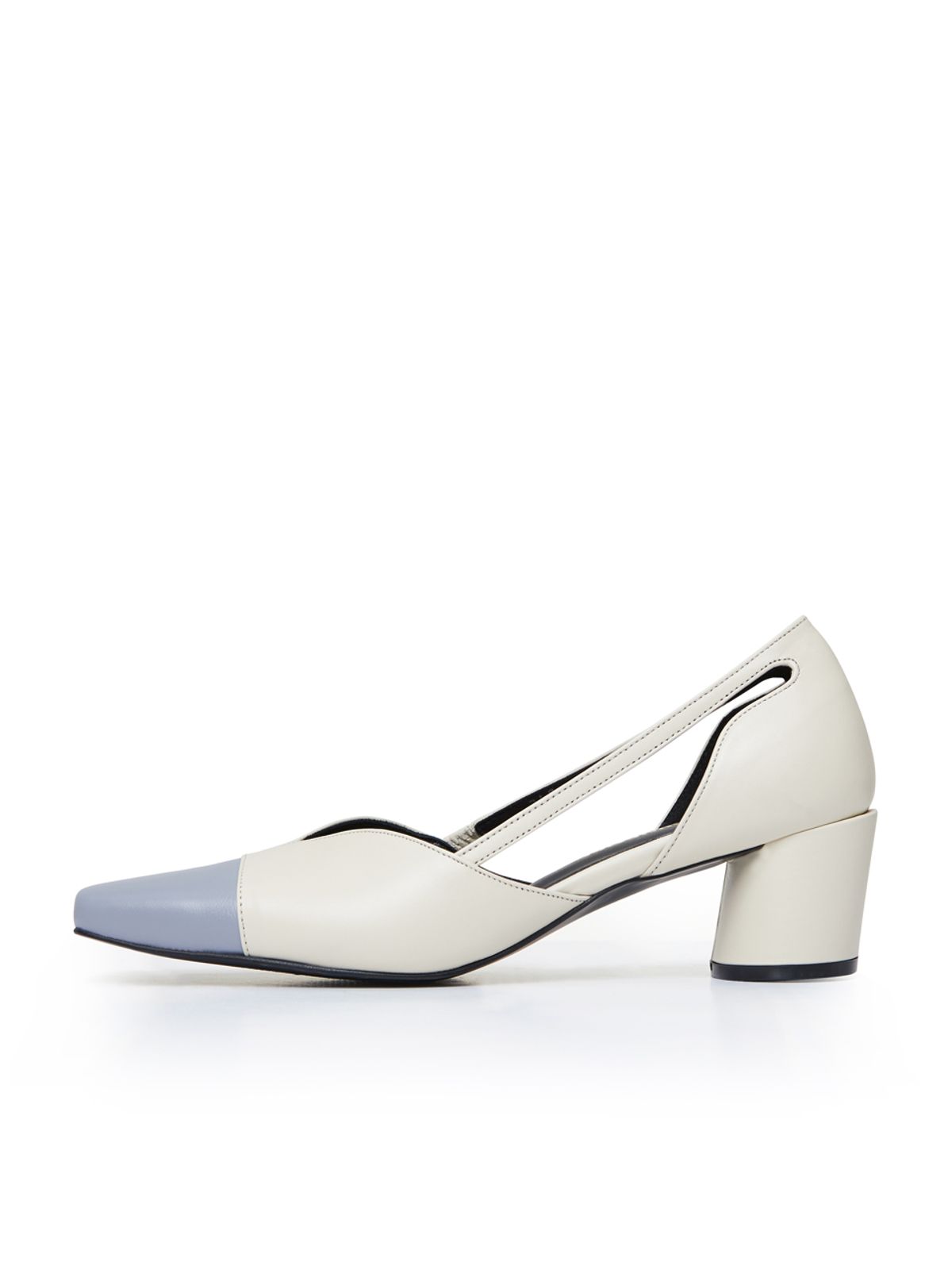꼼므지(COMMEGEE) V Pointed pumps / CG1035BLIV