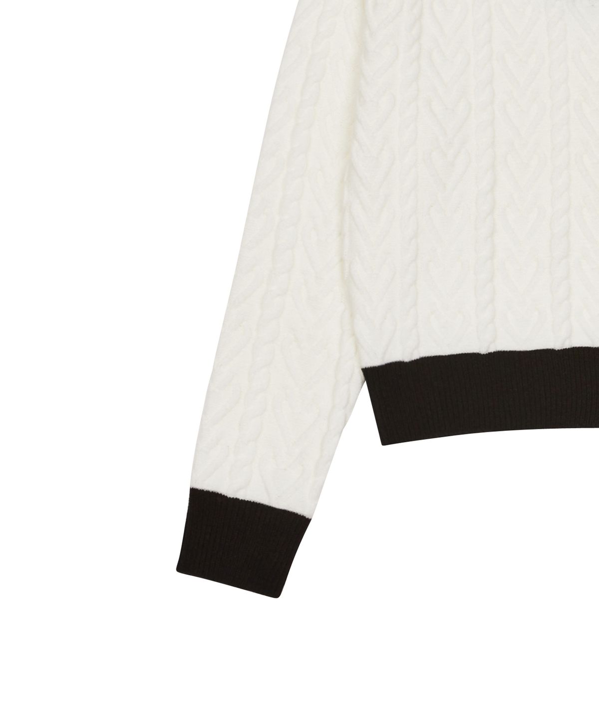 러브이즈트루(LUVISTRUE) CH LOGO COLLAR KNIT(WHITE)