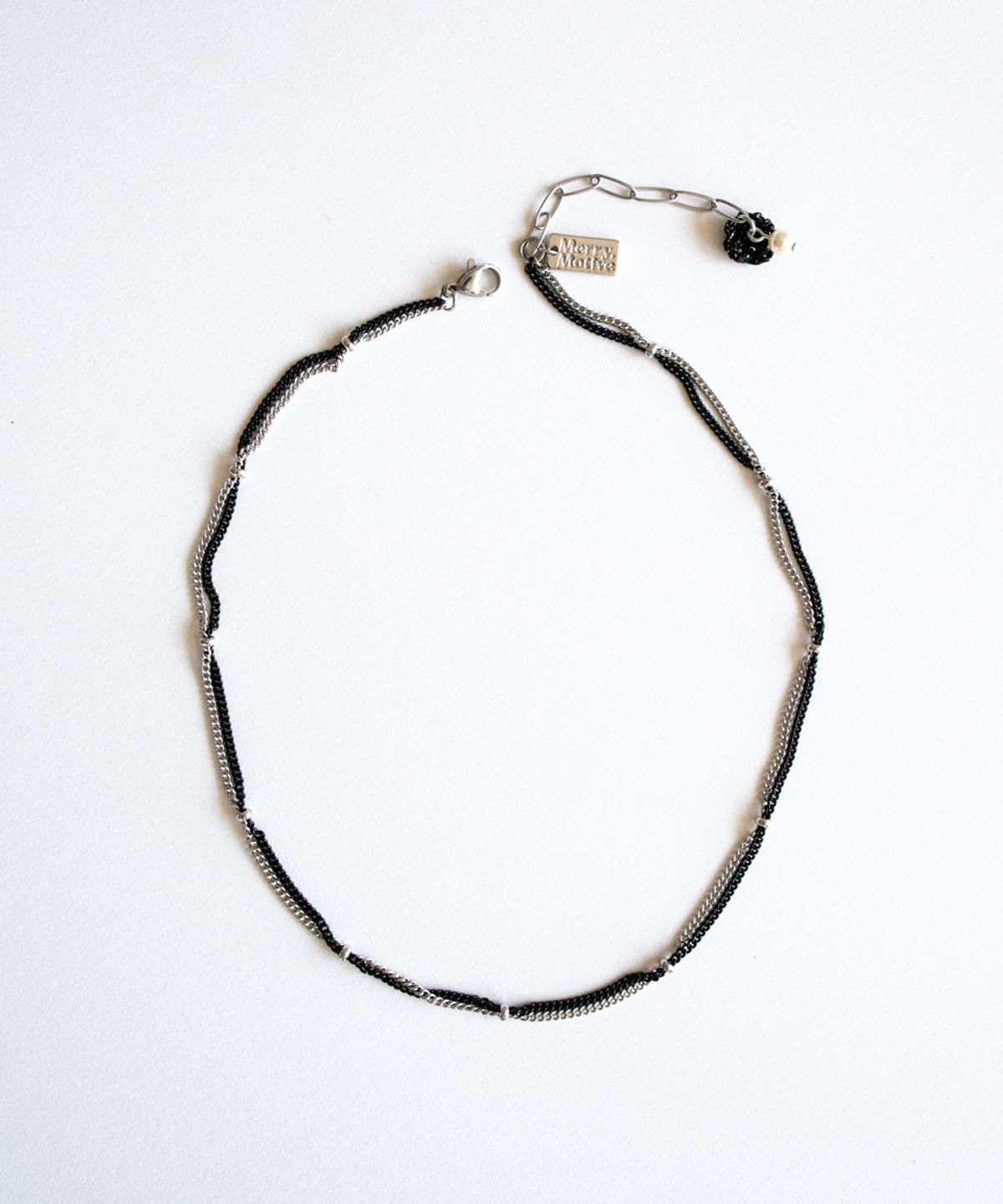 메리모티브(MERRYMOTIVE) Black and Silver chain necklace