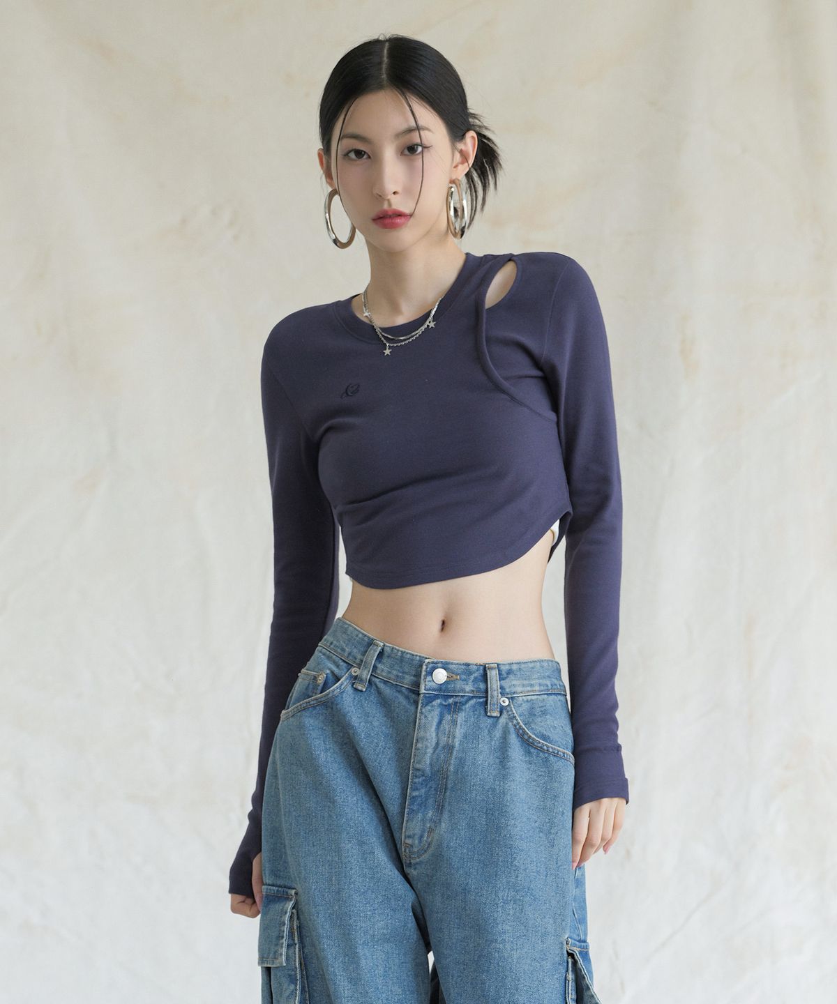 어반드레스(AVANDRESS) hole-cut Crop Long Sleeve - 5COL