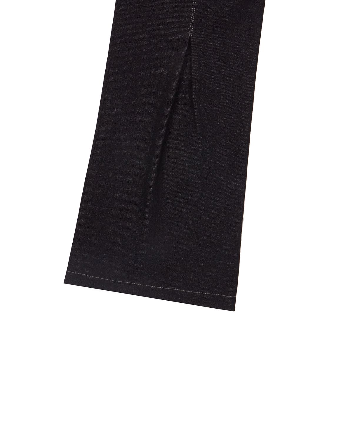 러브이즈트루(LUVISTRUE) CH TUCK BOOTSCUT PANTS(BLACK)