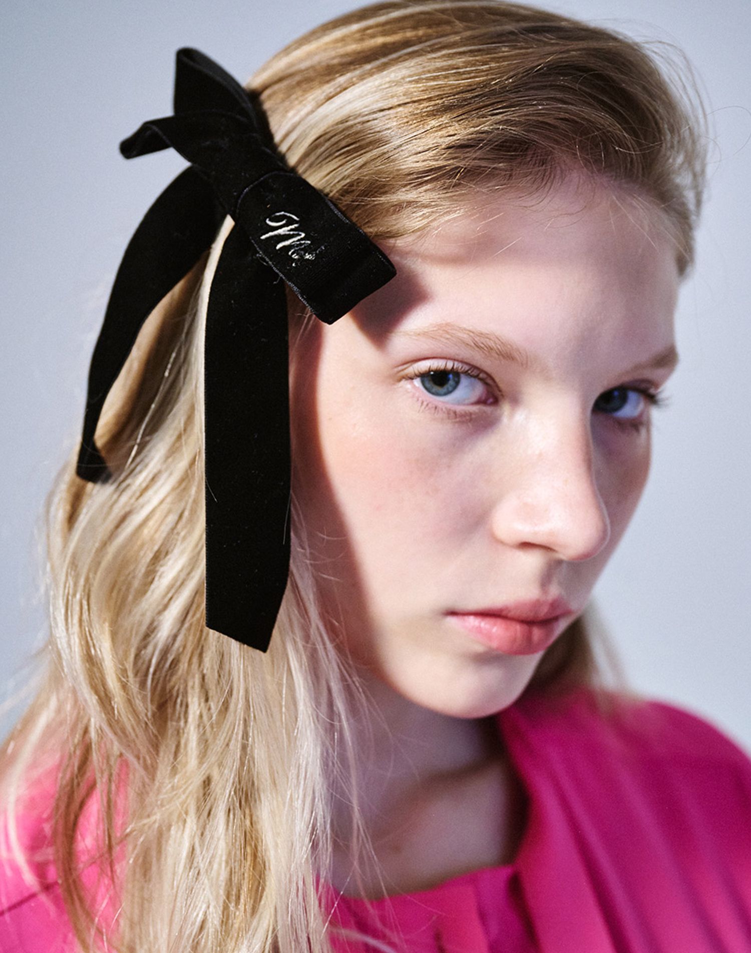 MUSINSA公式 | MARDI MERCREDI HAIR CLIP RIBBON VELVET_BLACK BEIGE