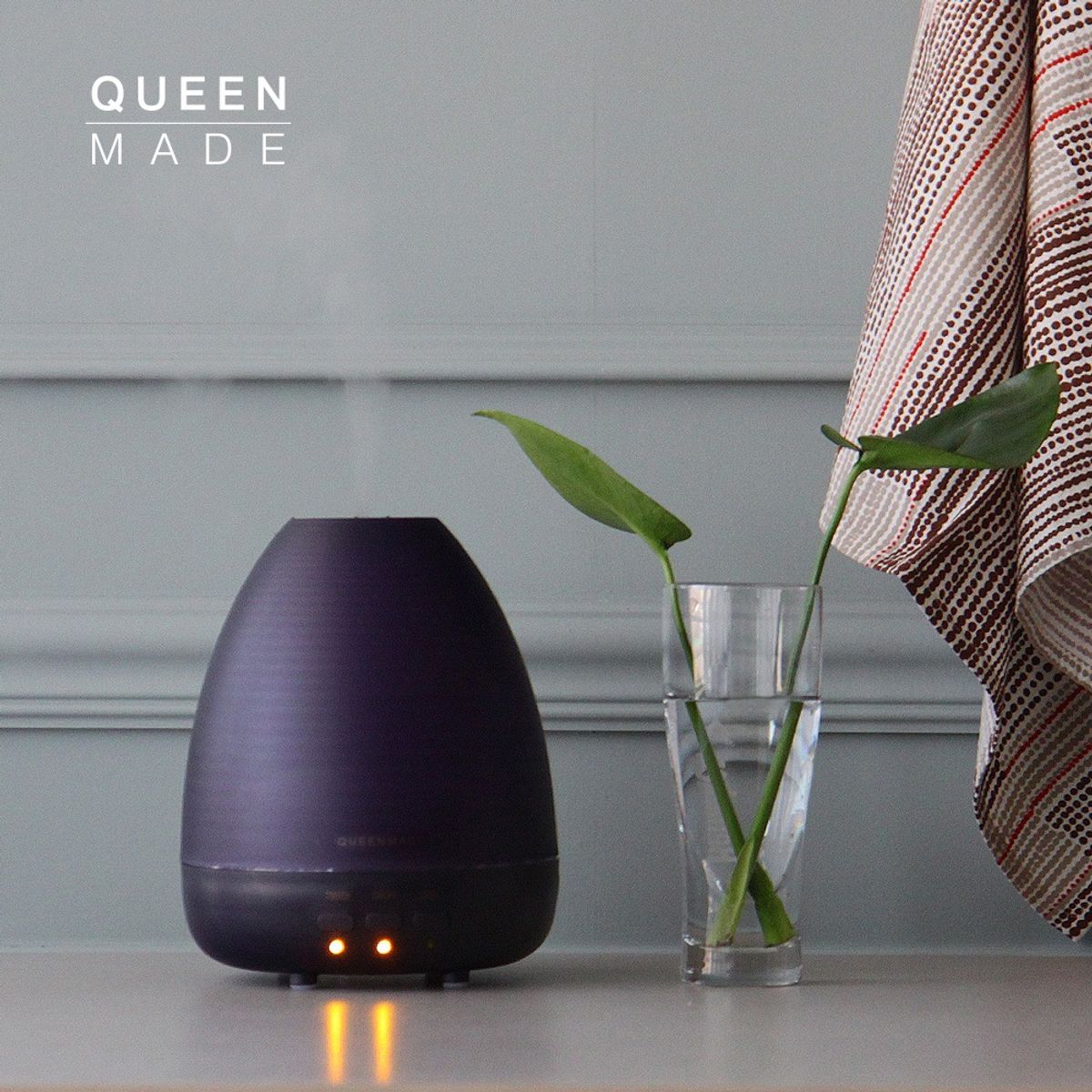 퀸메이드(QUEENMADE) 아로마 디퓨저 가습기 화이트, 딥퍼플 QHFA-1200