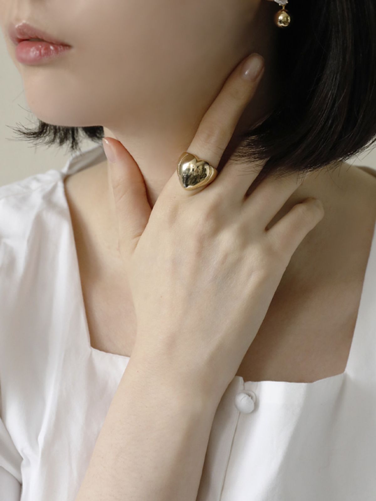 소수(SOSOO) Volume Bold Heart Ring 볼륨 볼드 하트 반지