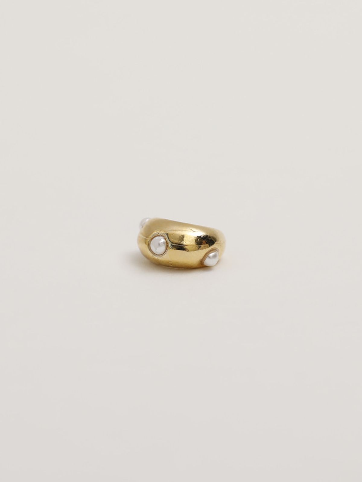 소수(SOSOO) Pearl Bold Earcuff 진주 볼드 이어커프
