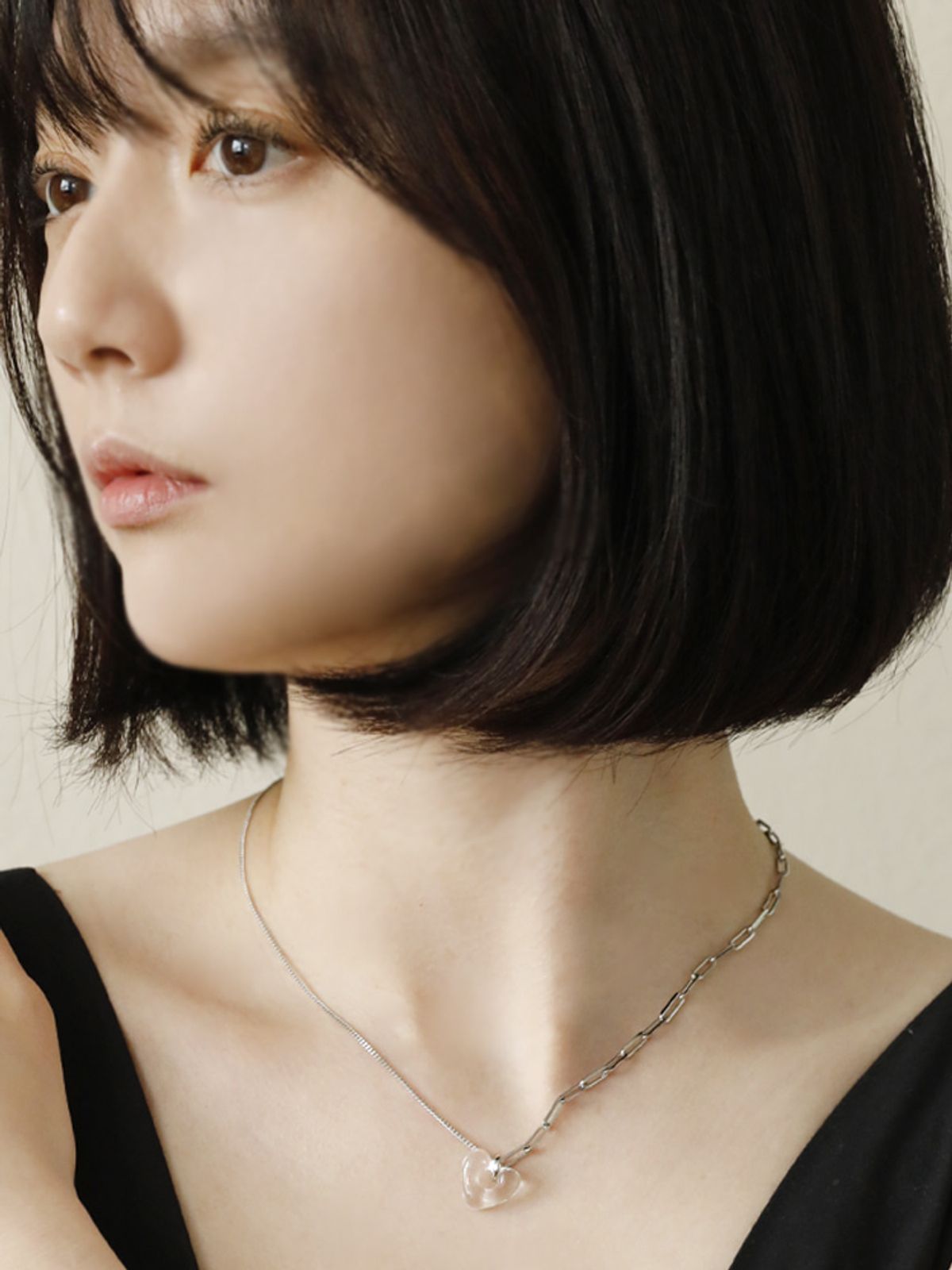 소수(SOSOO) Clear Heart Chain Necklace 클리어 하트 체인 목걸이