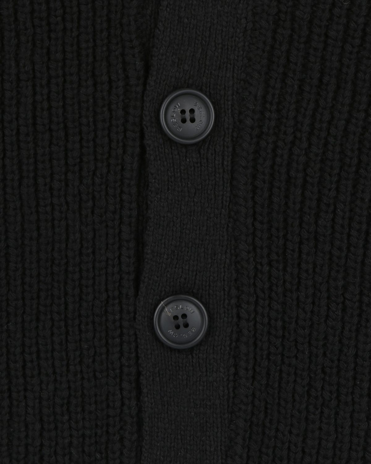 비슬로우(BESLOW) LOW GAUGE BULKY SHORT CARDIGAN BLACK