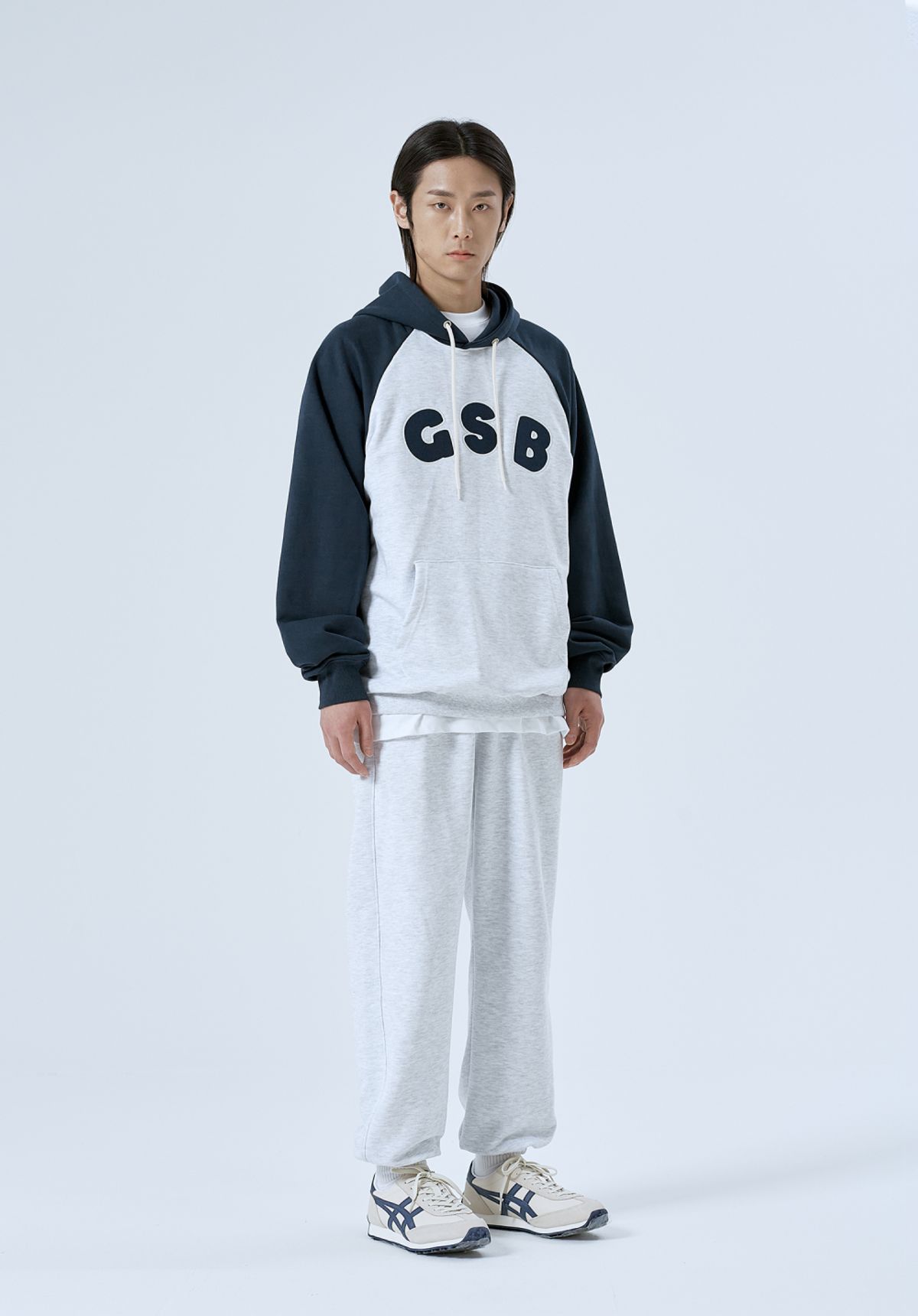 게인스보로(GAINSBORO) GSB로고 래글런 후드티_화이트멜란지/네이비