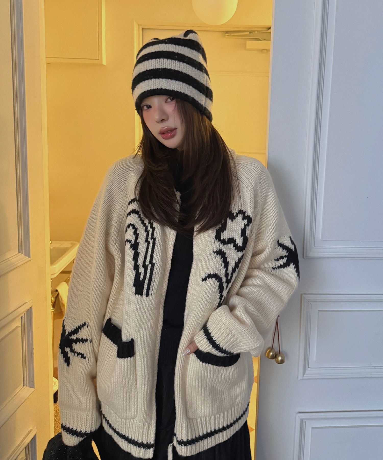 MUSINSA | FALLETT Drawing Garden Cowichan Knit Zip-up Ivory