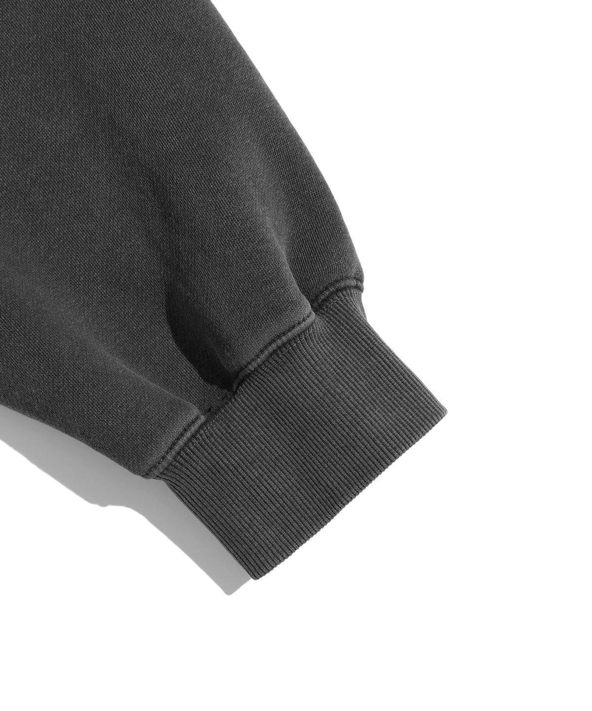 나이스고스트클럽(NICEGHOSTCLUB) STAR EYES PIGMENT SWEATSHIRTS_CHARCOAL(NG2DFUM442A)