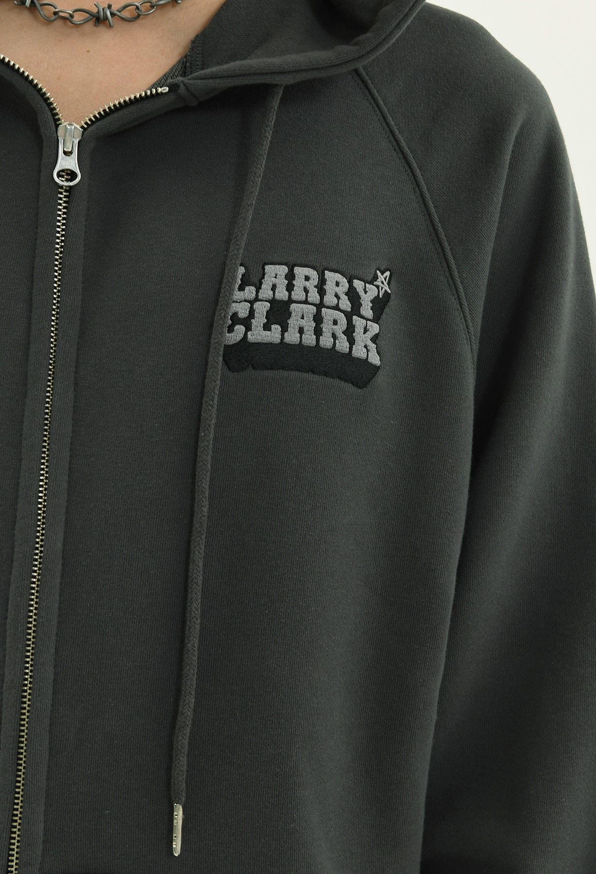 MUSINSA | LARRY CLARK KIDS JENNIE HOODIE ZIP-UP CHARCOAL