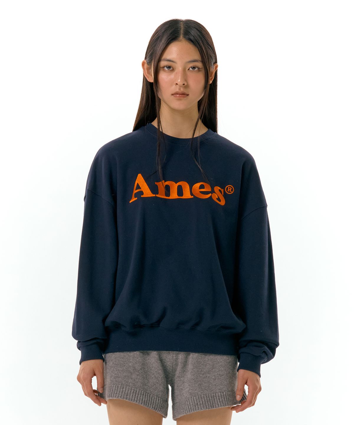 아메스 월드와이드(AMES-WORLDWIDE) BASIC LOGO SWEATSHIRT NAVY