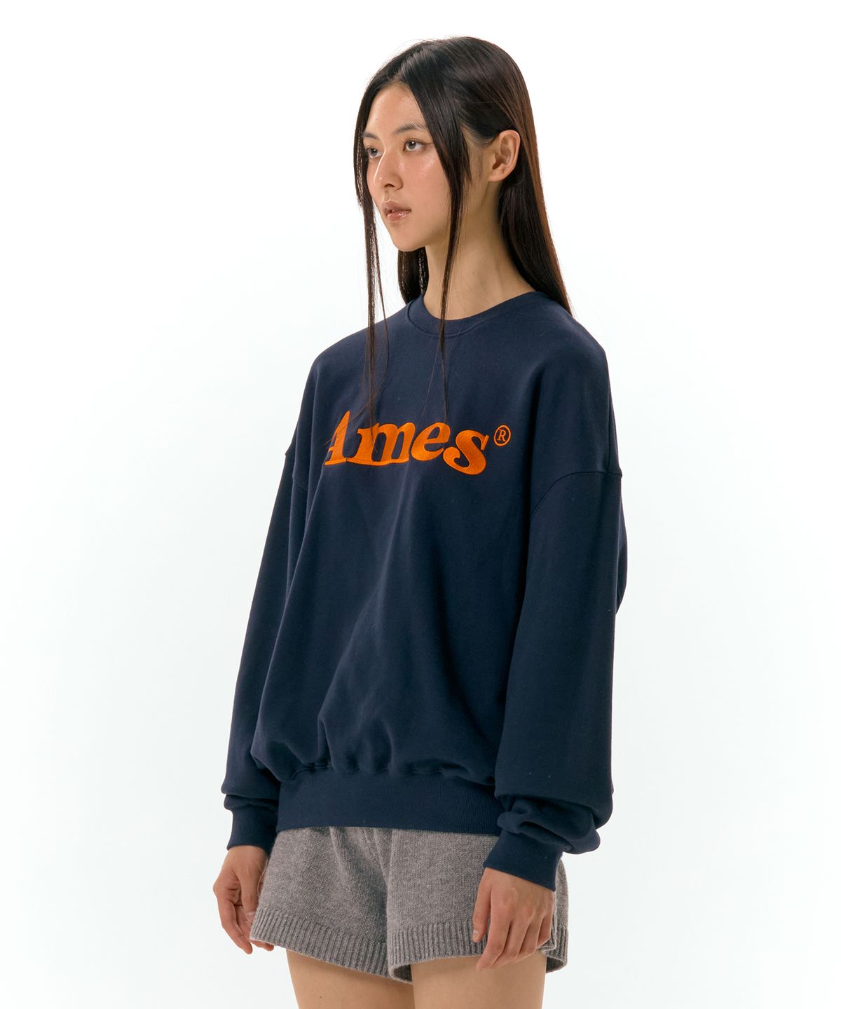 아메스 월드와이드(AMES-WORLDWIDE) BASIC LOGO SWEATSHIRT NAVY