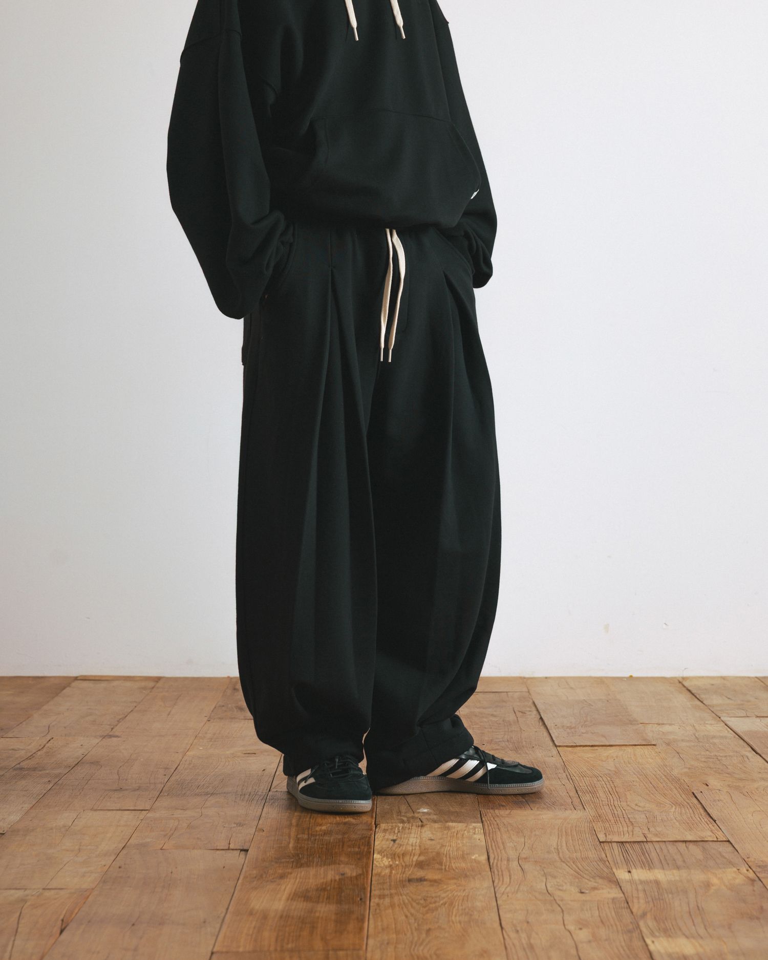 ANGLAN アングラン　バルーン　オーバーオール　ブラック　musinsa ANGLAN アングラン バルーン オーバーオール ブラック musinsa